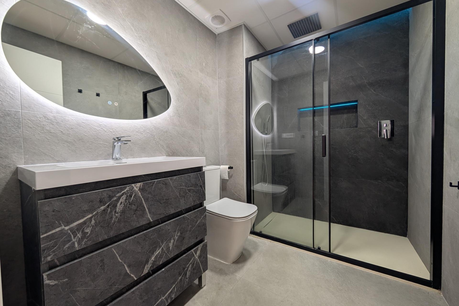 Alquiler a largo plazo - Apartamento / piso - Elche - Carrús Este