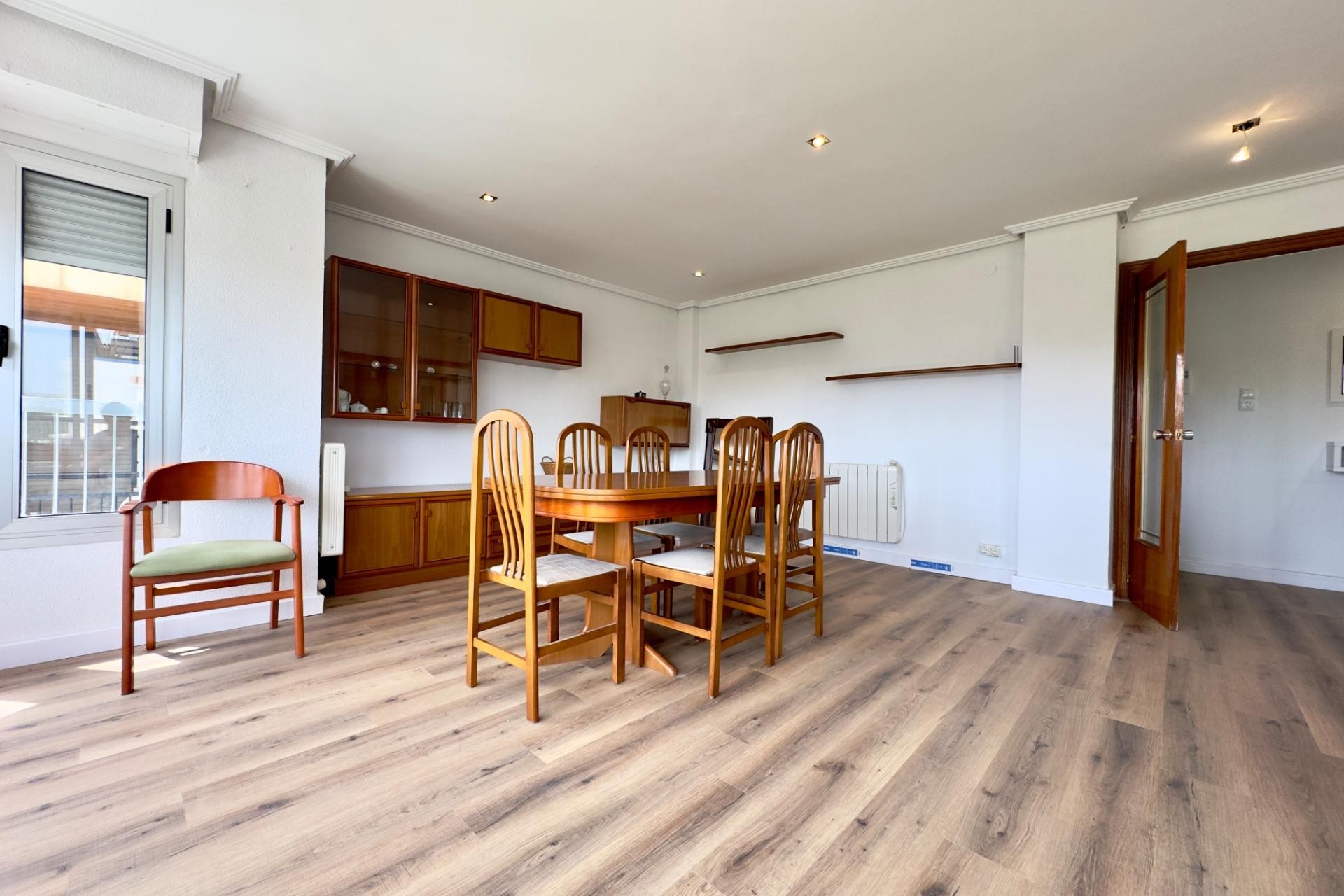 Alquiler a largo plazo - Apartamento / piso - Elche - Corazon de Jesus