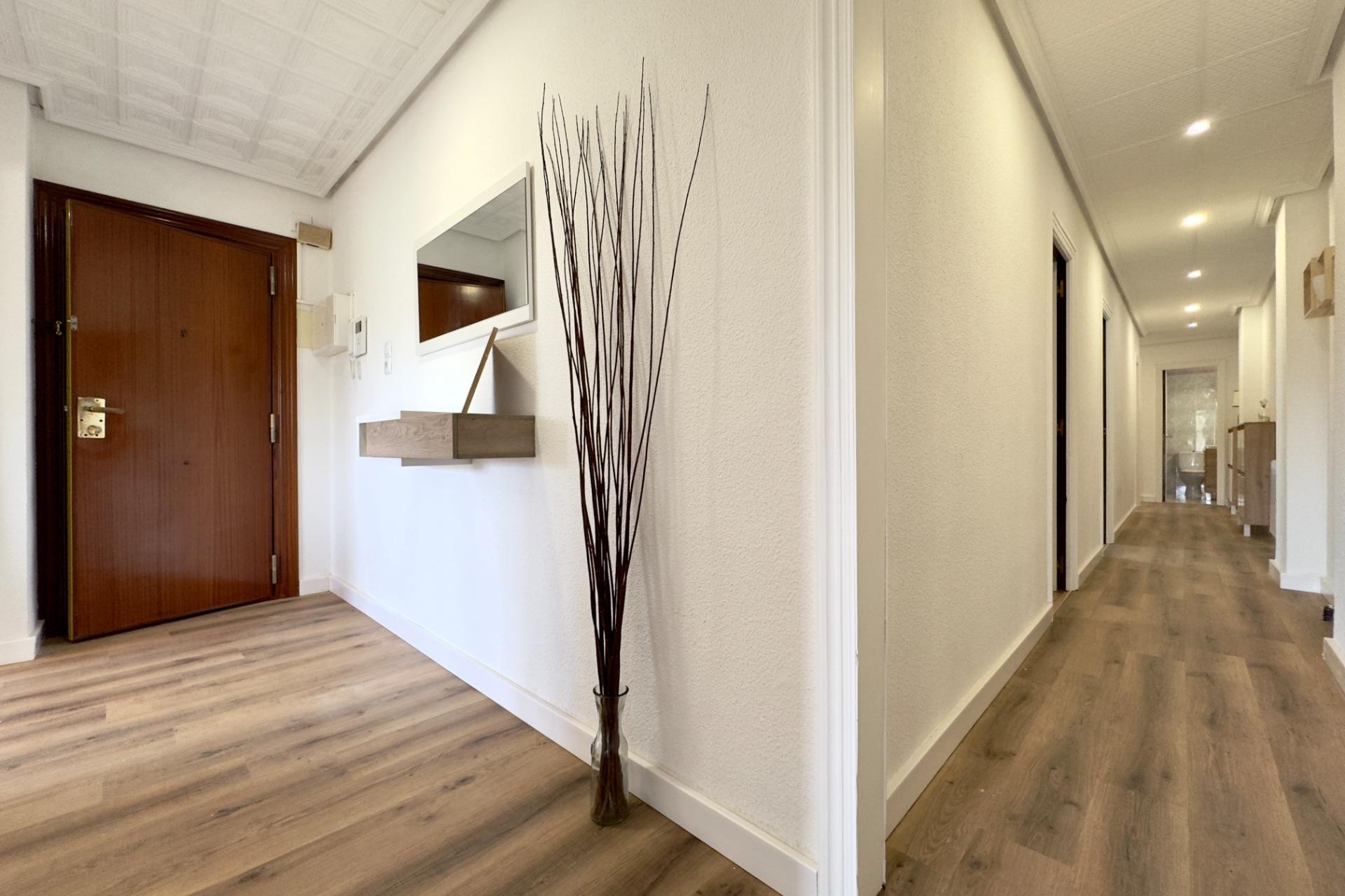 Alquiler a largo plazo - Apartamento / piso - Elche - Corazon de Jesus