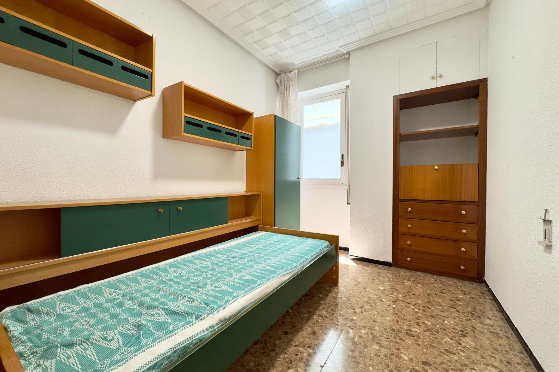 Alquiler a largo plazo - Apartamento / piso - Elche - Corazon de Jesus