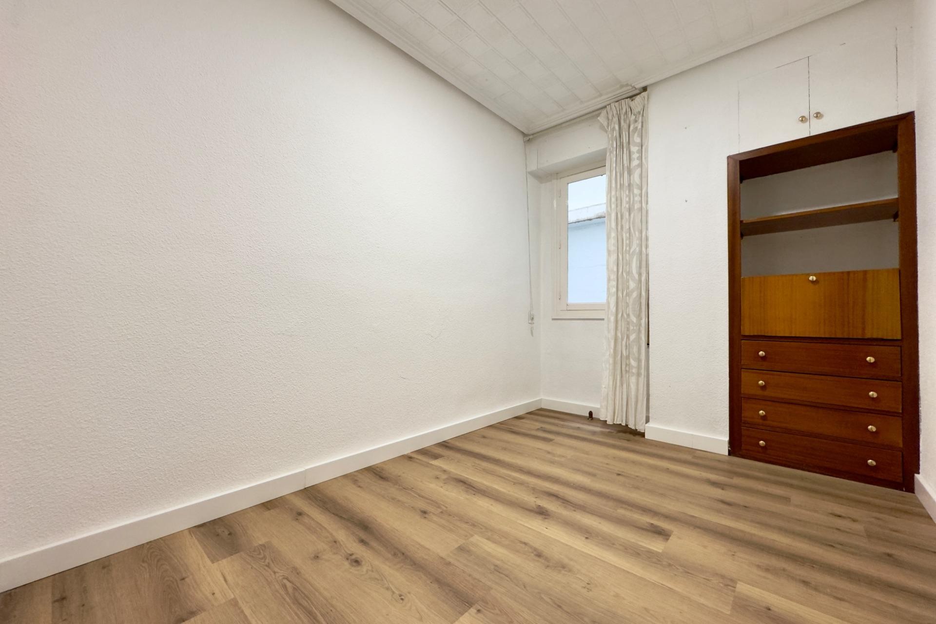 Alquiler a largo plazo - Apartamento / piso - Elche - Corazon de Jesus