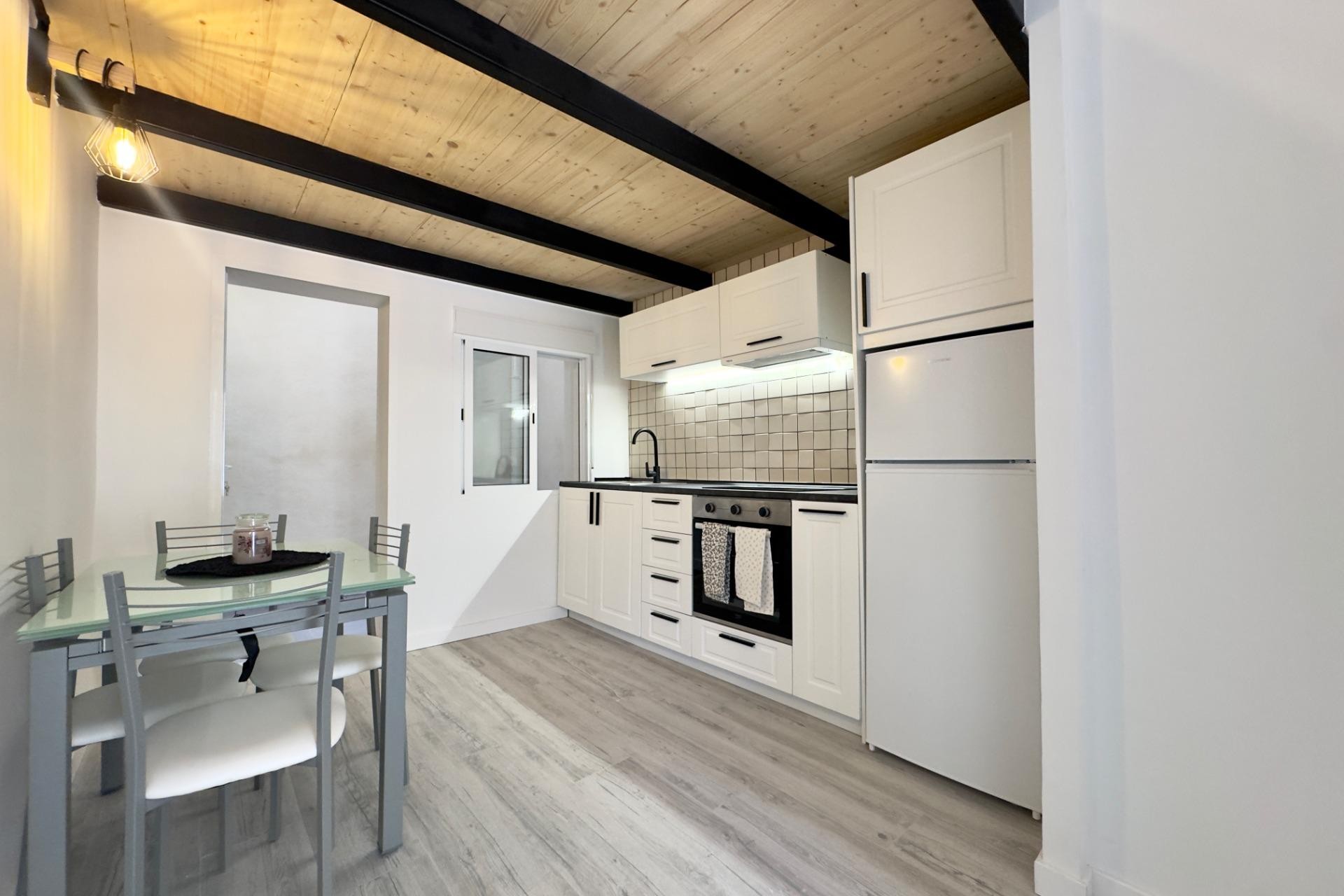 Alquiler a largo plazo - Apartamento / piso - Elche - Cortes valencianas