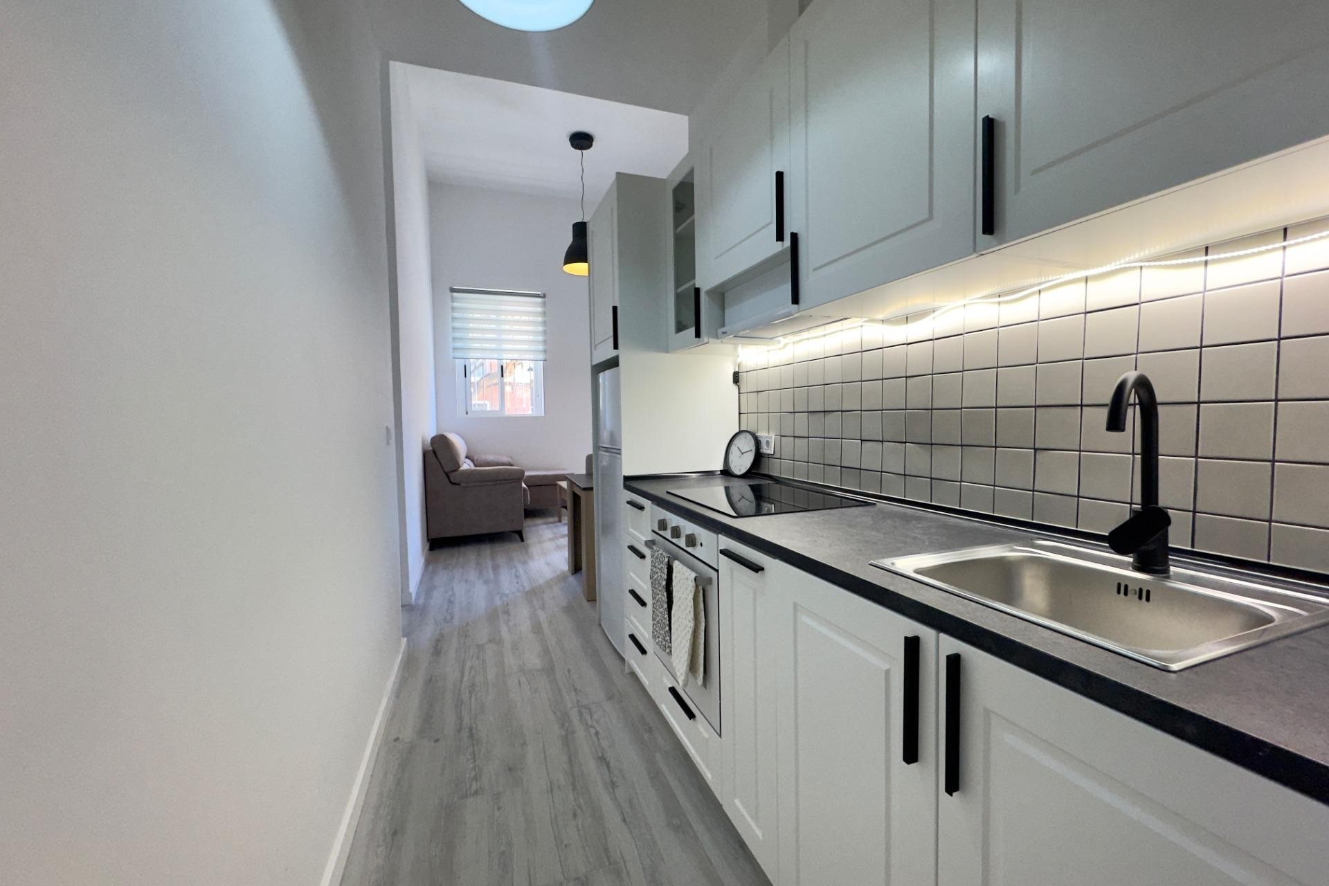 Alquiler a largo plazo - Apartamento / piso - Elche - Cortes valencianas