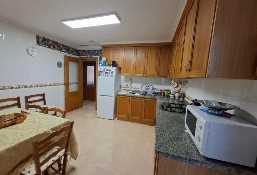 Alquiler a largo plazo - Apartamento / piso - Elche - Plaza Crevillente-Juzgados