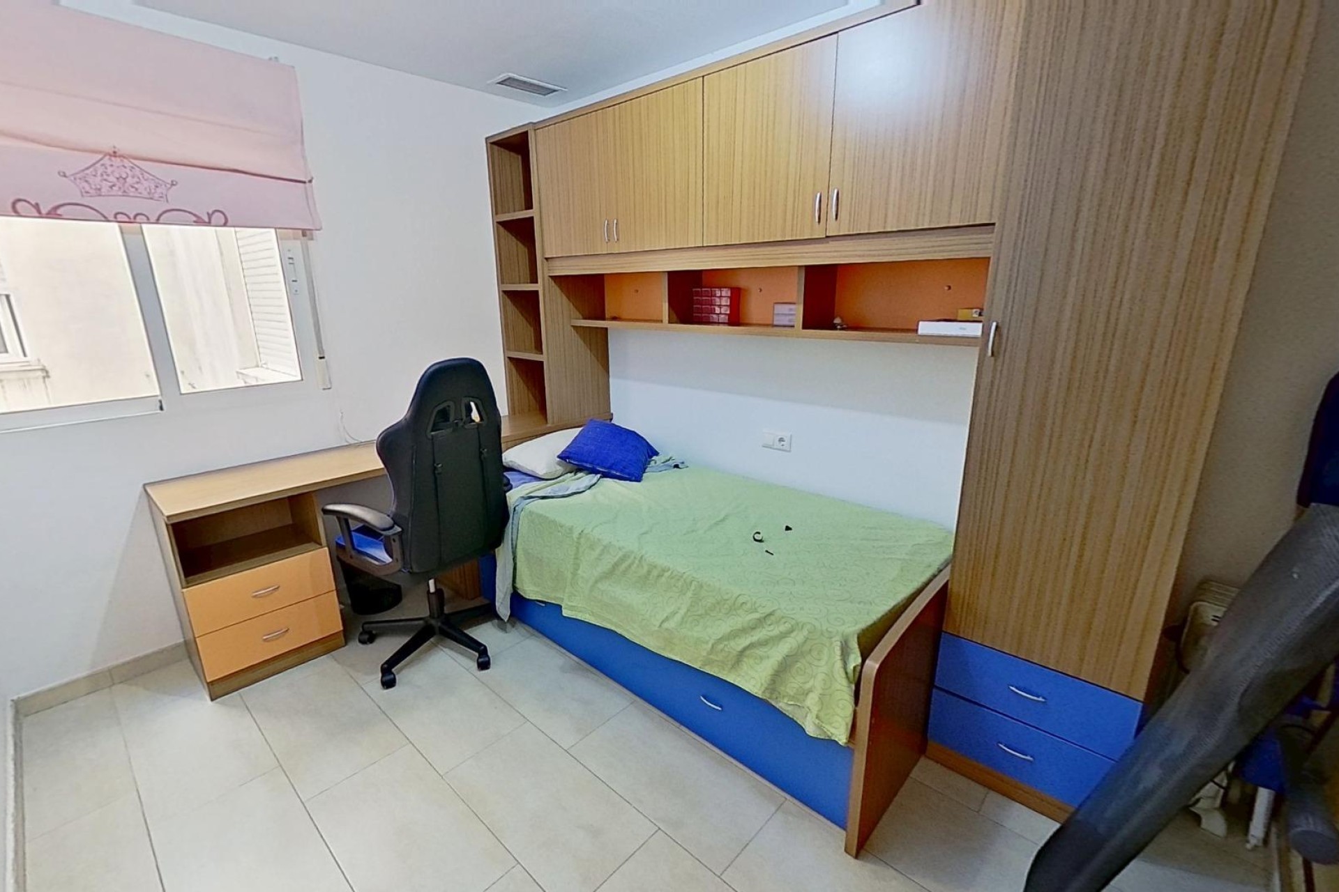 Alquiler a largo plazo - Apartamento / piso - La hoya - Centro