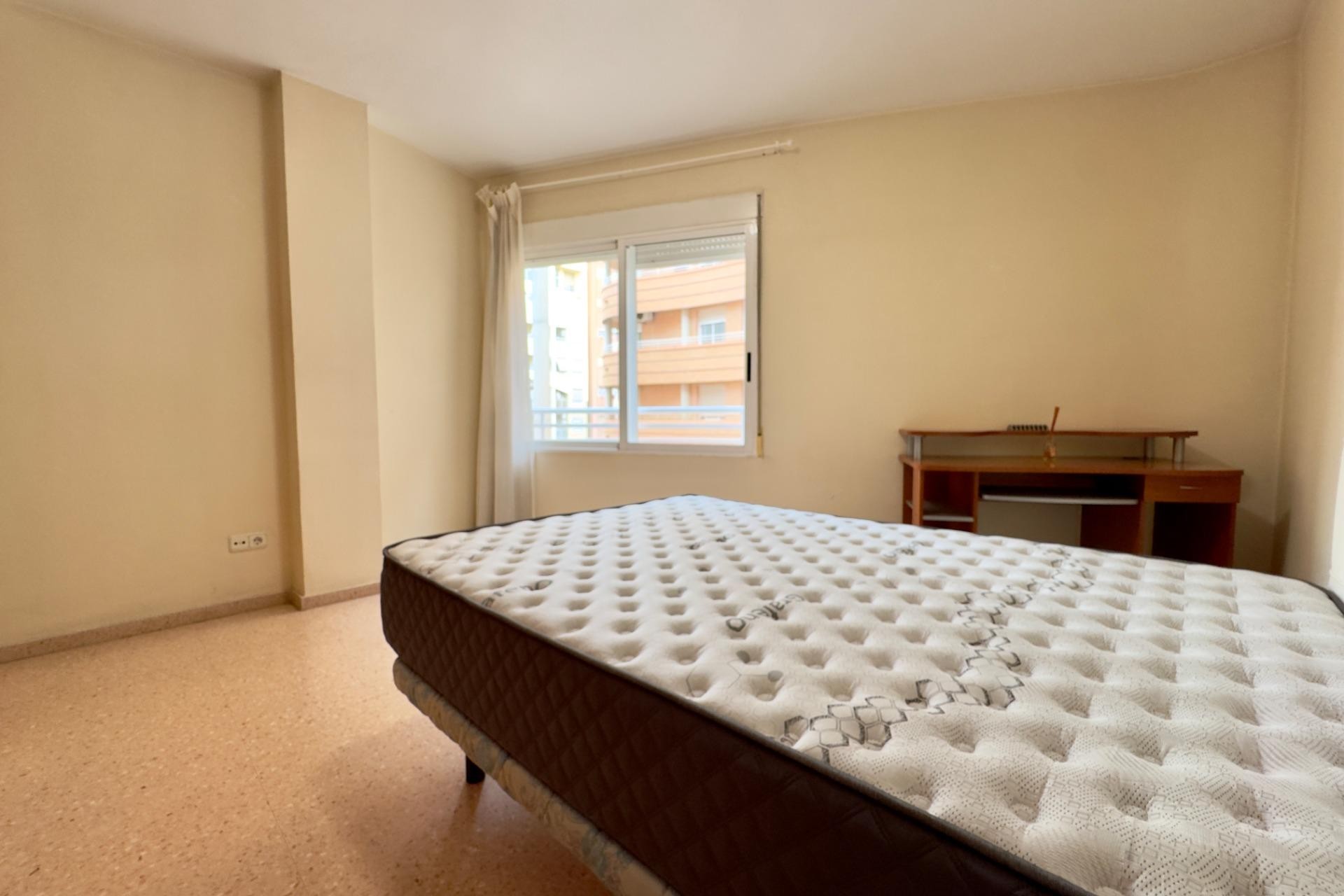 Alquiler a largo plazo - Apartment - Elche - Altabix