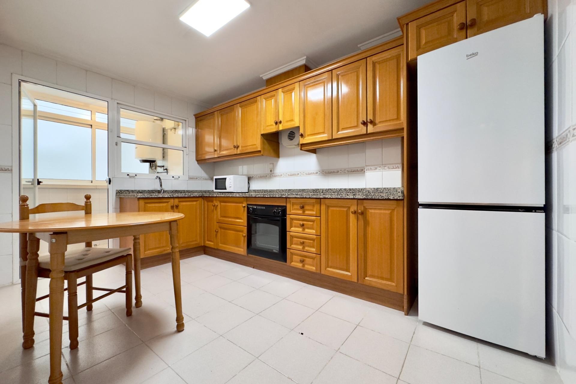 Alquiler a largo plazo - Apartment - Elche - Altabix