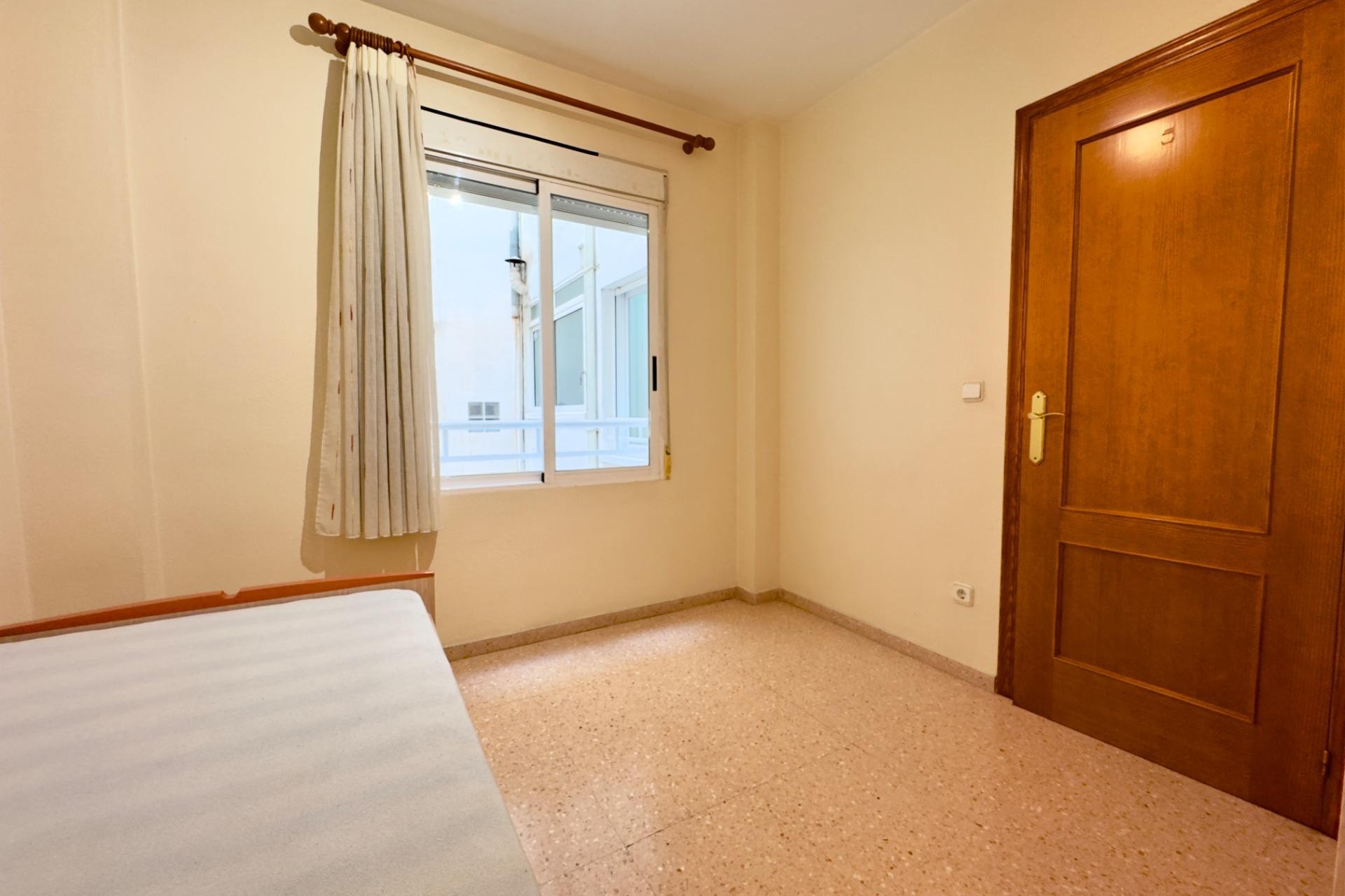 Alquiler a largo plazo - Apartment - Elche - Altabix