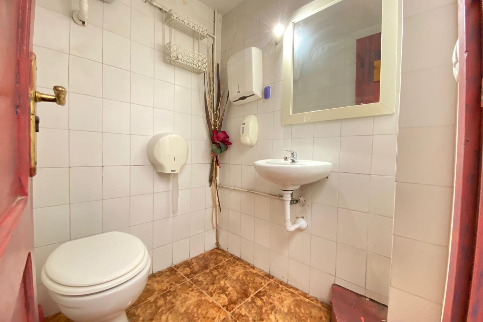 Alquiler a largo plazo - Comercial - Alicante - San Gabriel