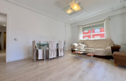 Apartamento / piso - Alquiler a largo plazo - Elche - Plaza Madrid