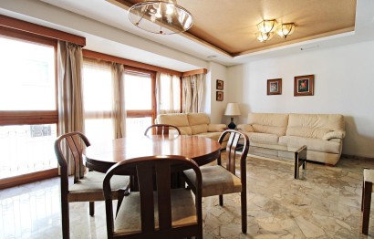 Apartment / flat - Resale - Elche - Center