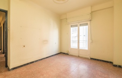 Apartment - Revente - Elche - Plaza Obispo Siuri