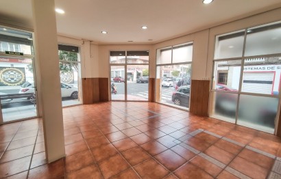 Comercial - Reventa - Elche - Corte Ingles