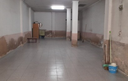 Comercial - Reventa - Novelda - Av de la constitucion