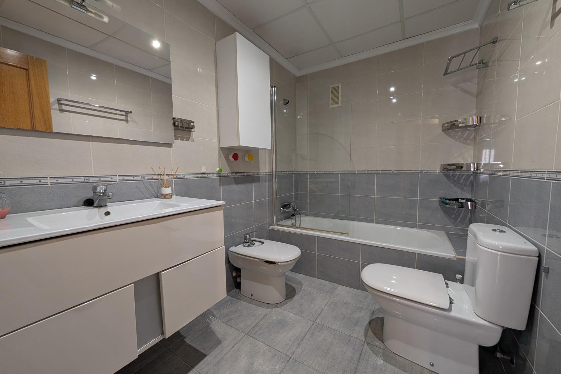 Location à long terme - Apartment - Elche - Porcelanosa
