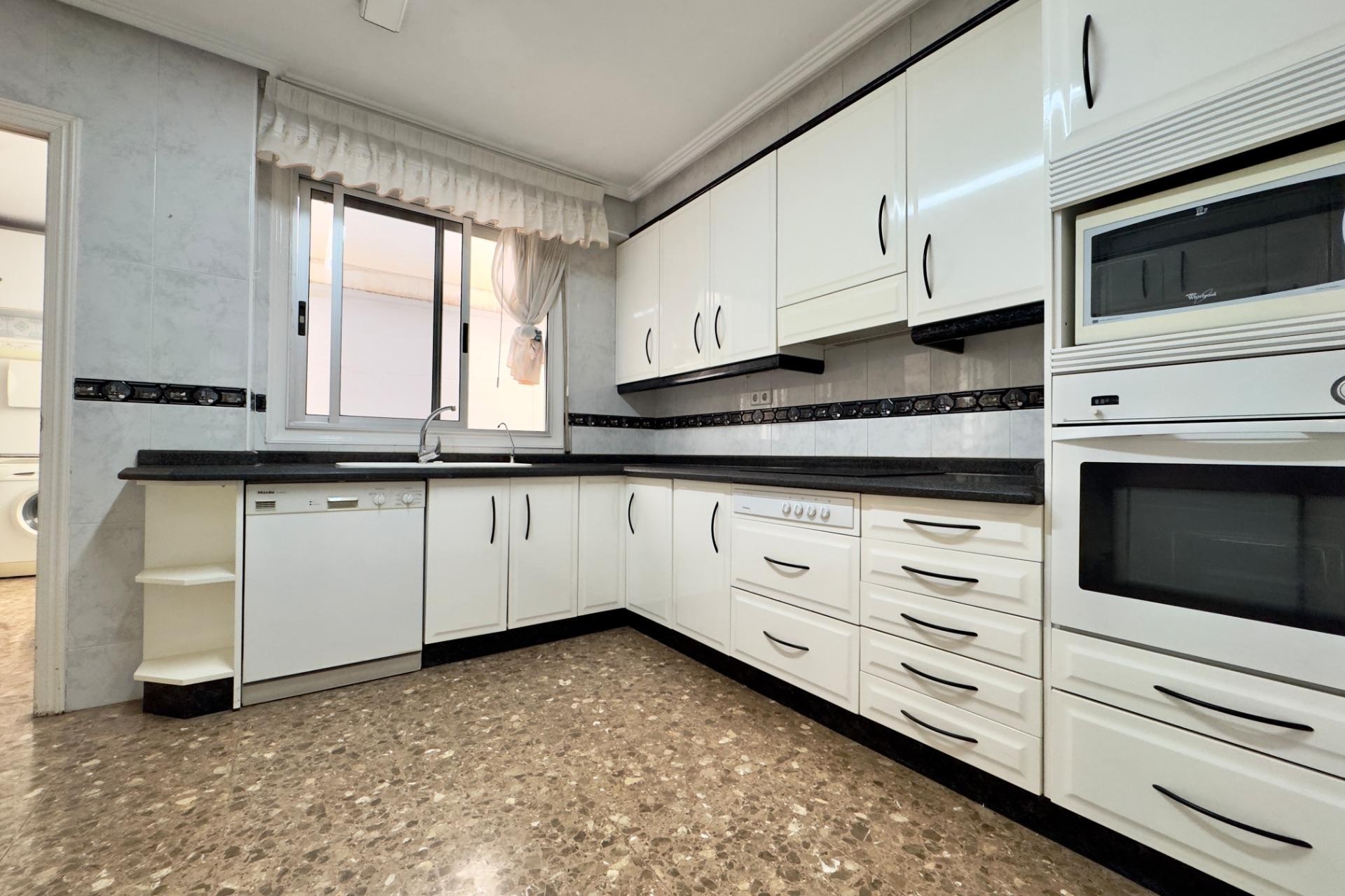 Location à long terme - Appartement - Elche - Corazon de Jesus
