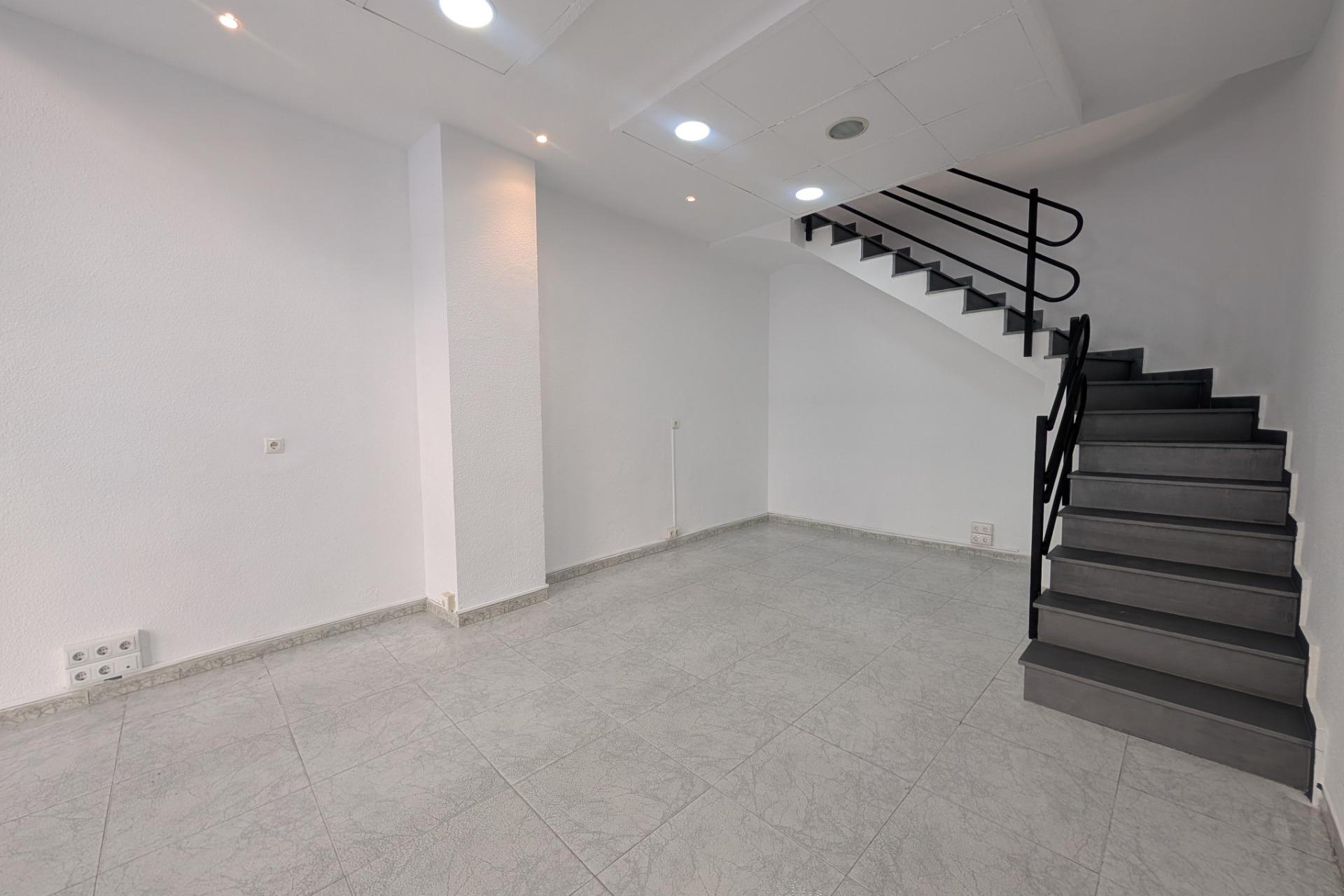 Long Term Rental - Commercial - Elche - Corazon de Jesus