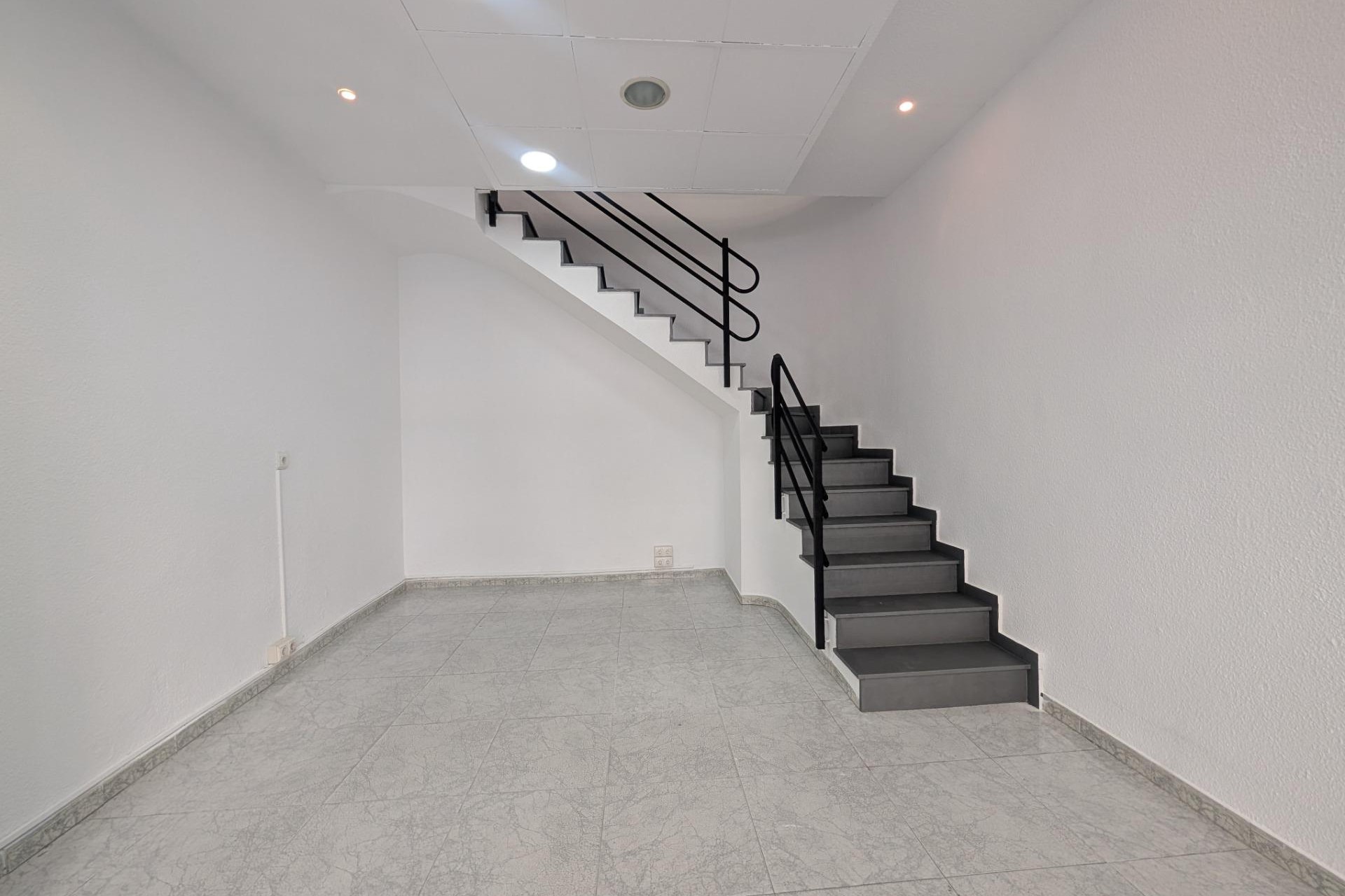 Long Term Rental - Commercial - Elche - Corazon de Jesus