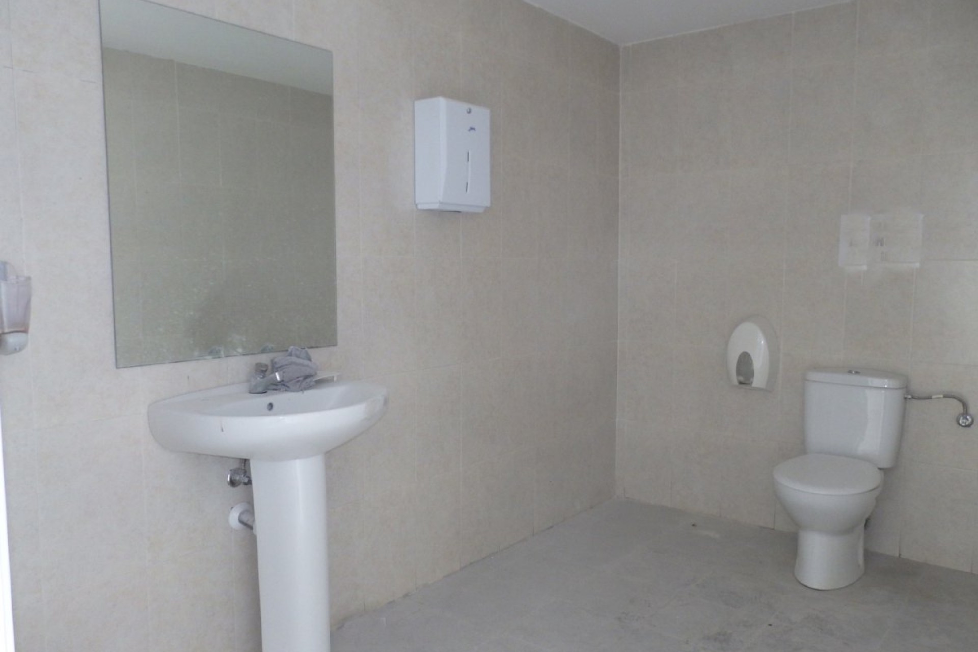 Long Term Rental - Commercial - Elche - Corte Ingles