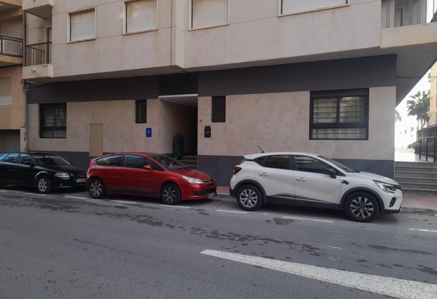 Obra nueva - Negocio - Santa Pola - Playa Levante