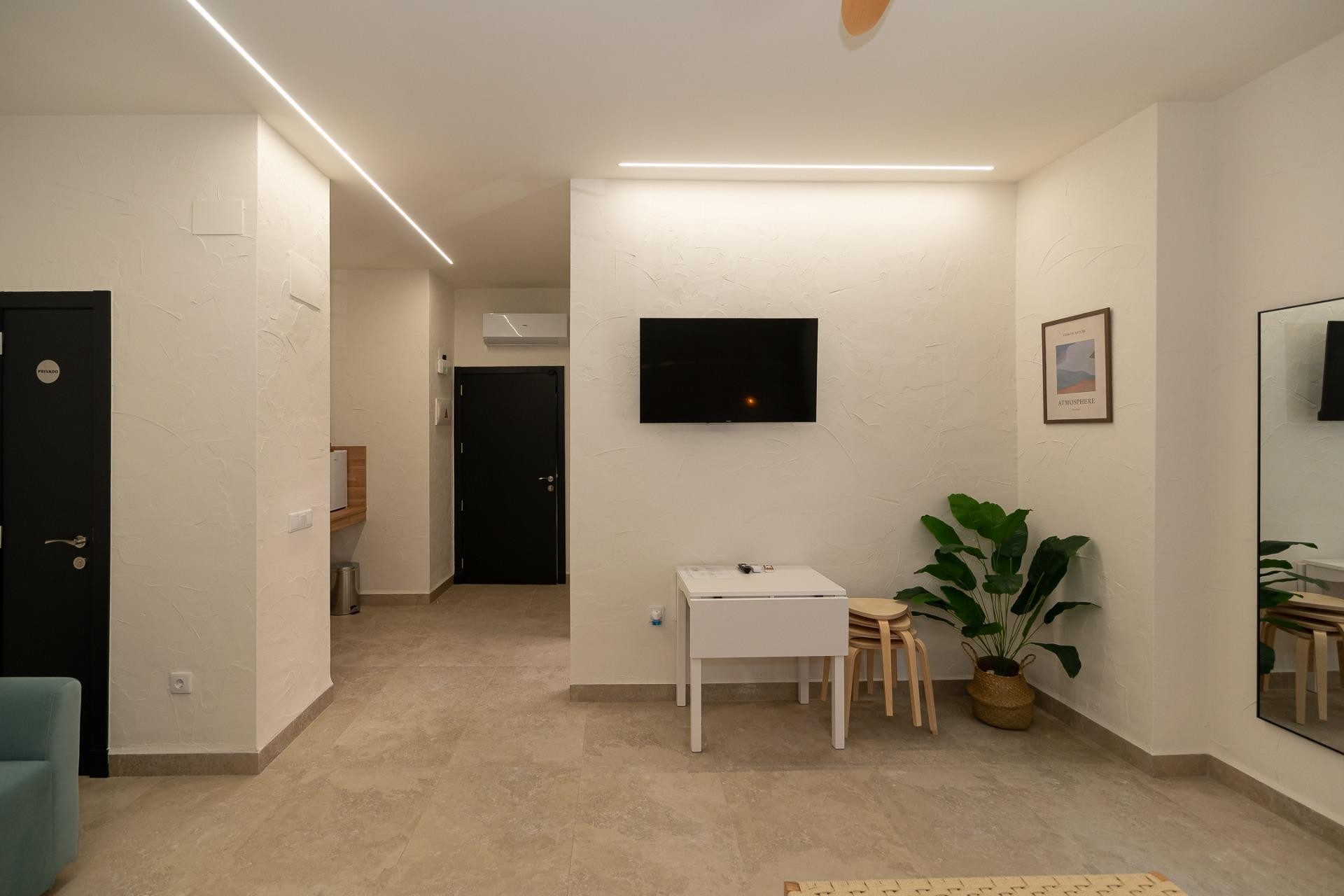 Obra nueva - Negocio - Santa Pola - Playa Levante