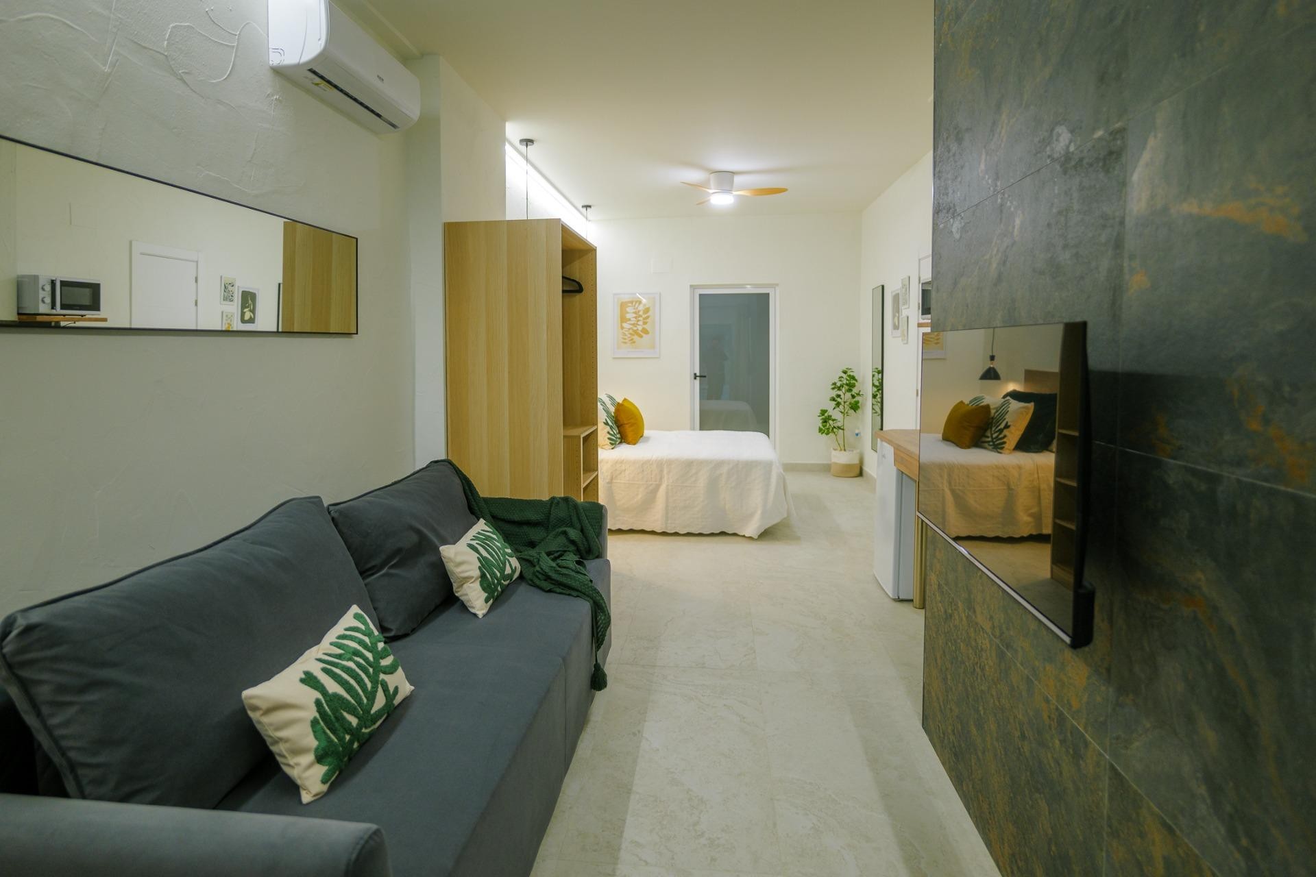 Obra nueva - Negocio - Santa Pola - Playa Levante