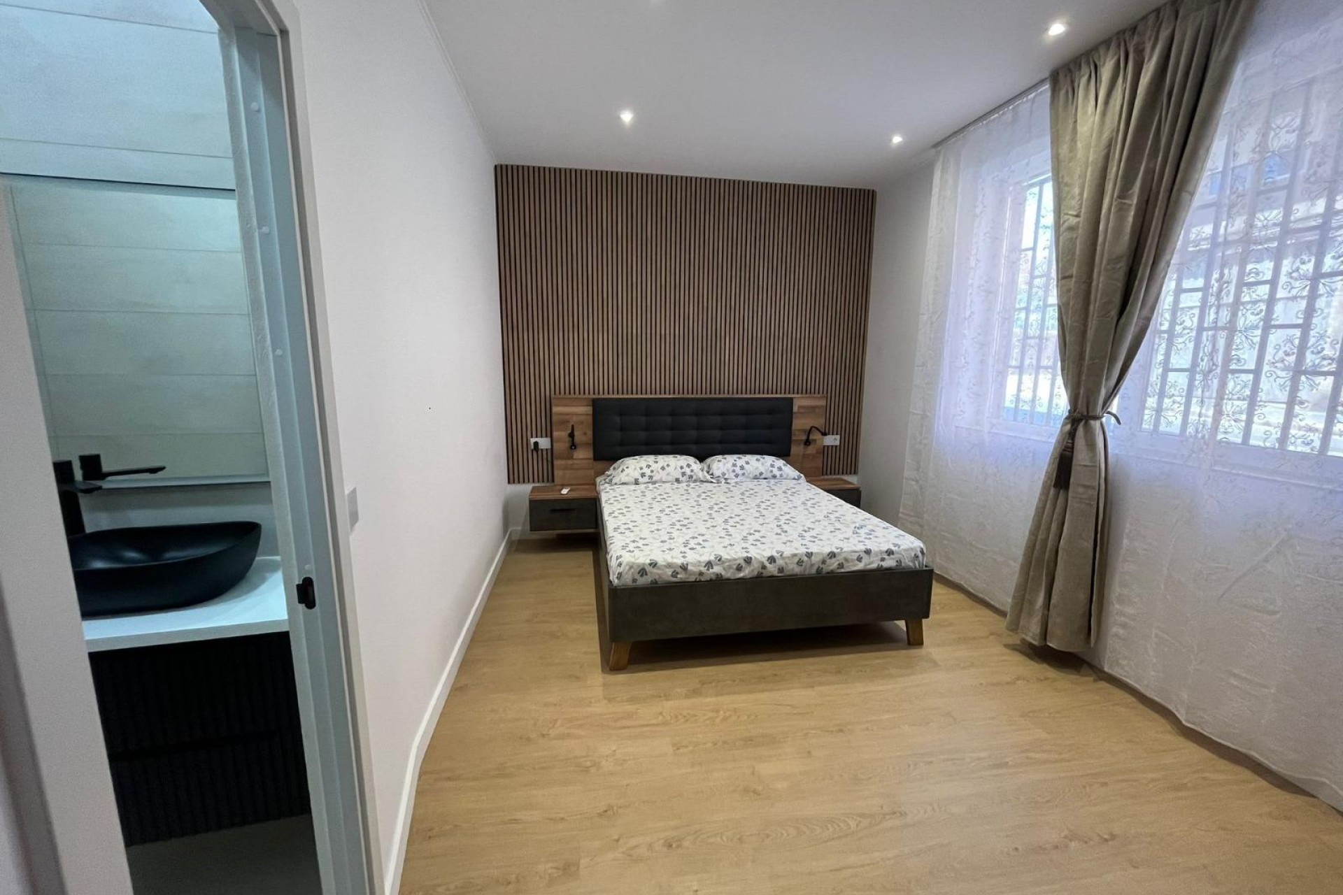 Resale - Apartment - Alicante - Altozano