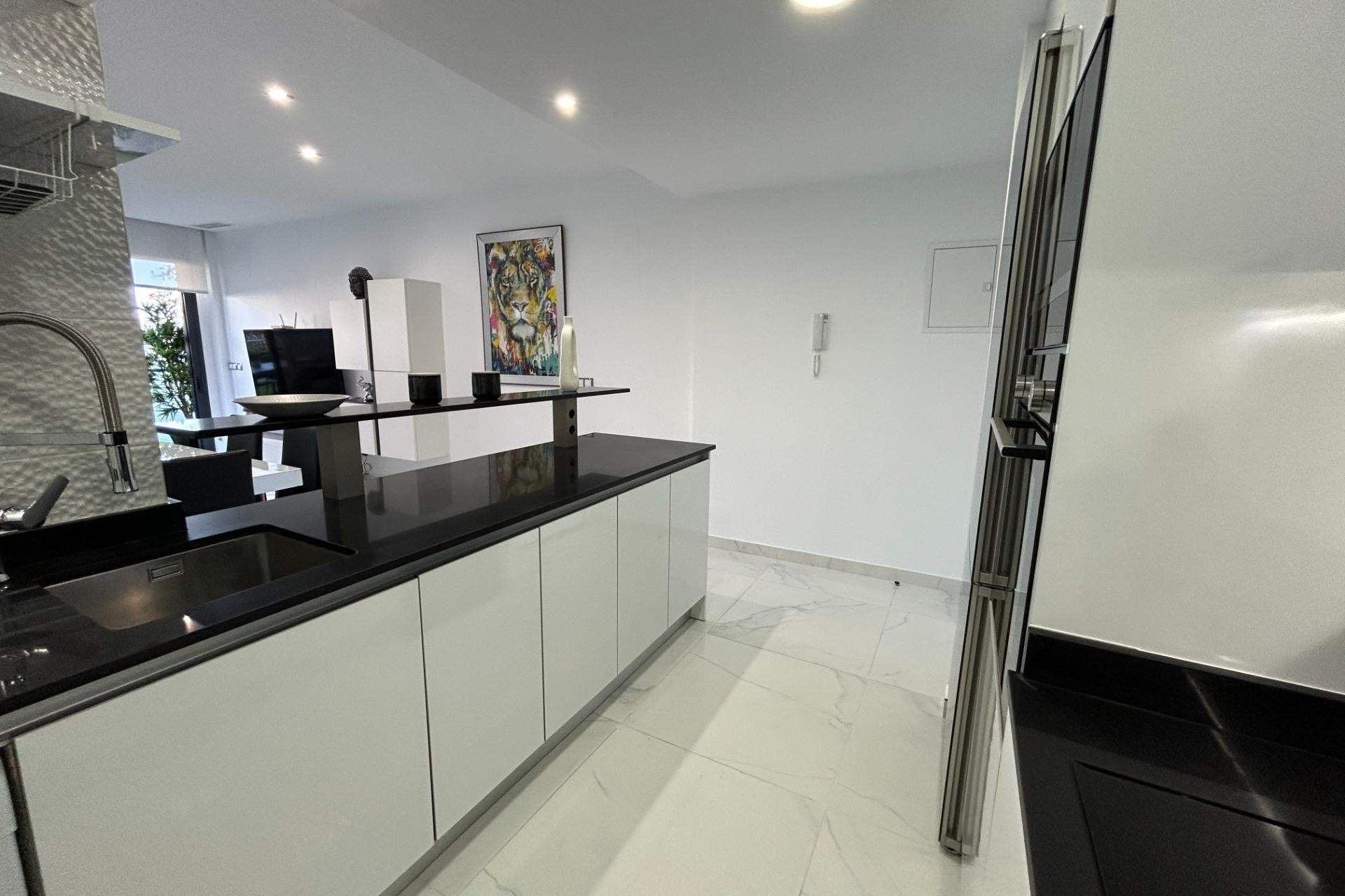 Resale - Apartment - Arenales del Sol