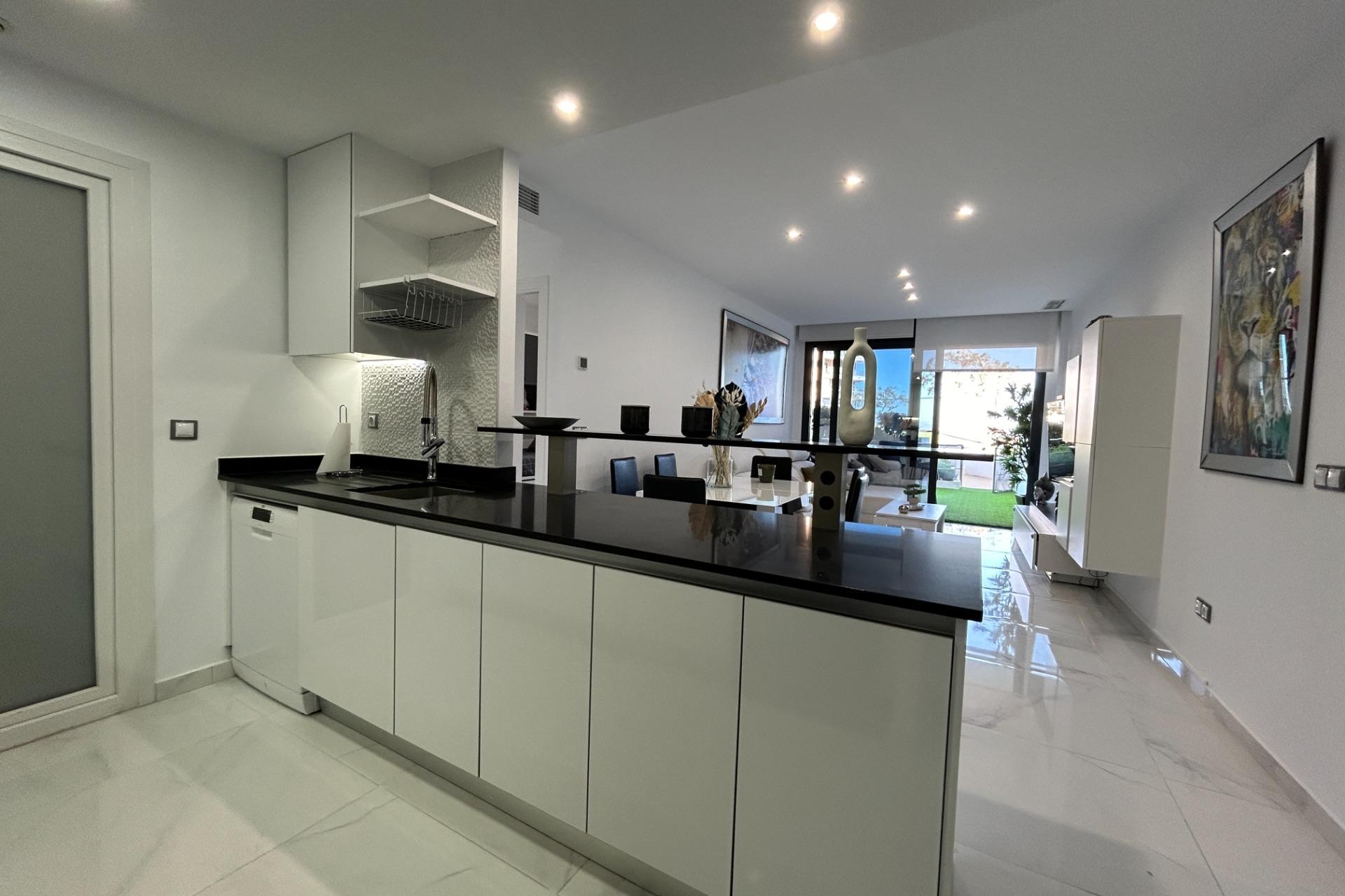 Resale - Apartment - Arenales del Sol