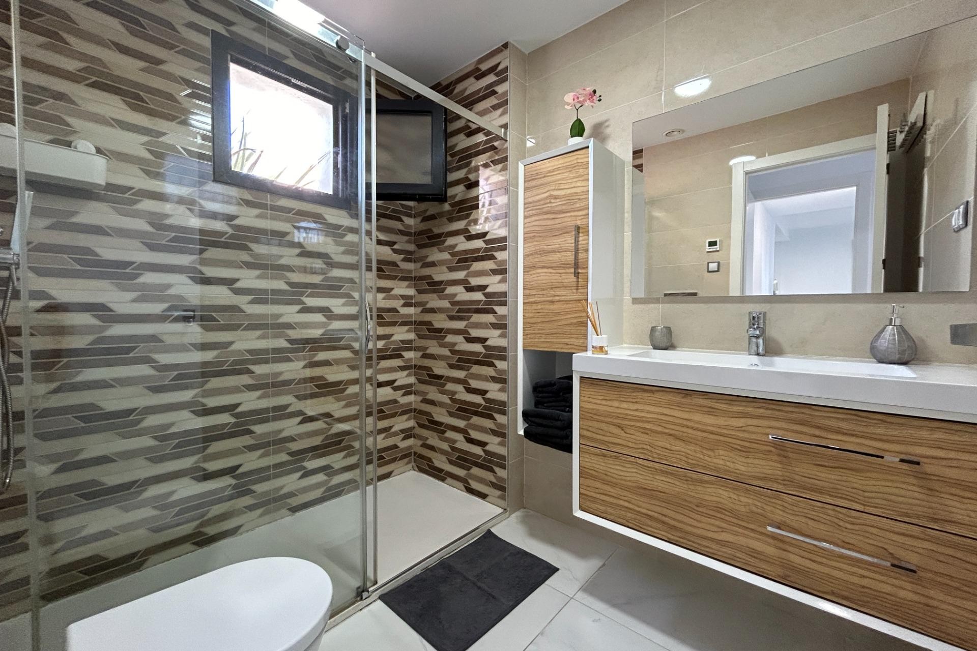 Resale - Apartment - Arenales del Sol