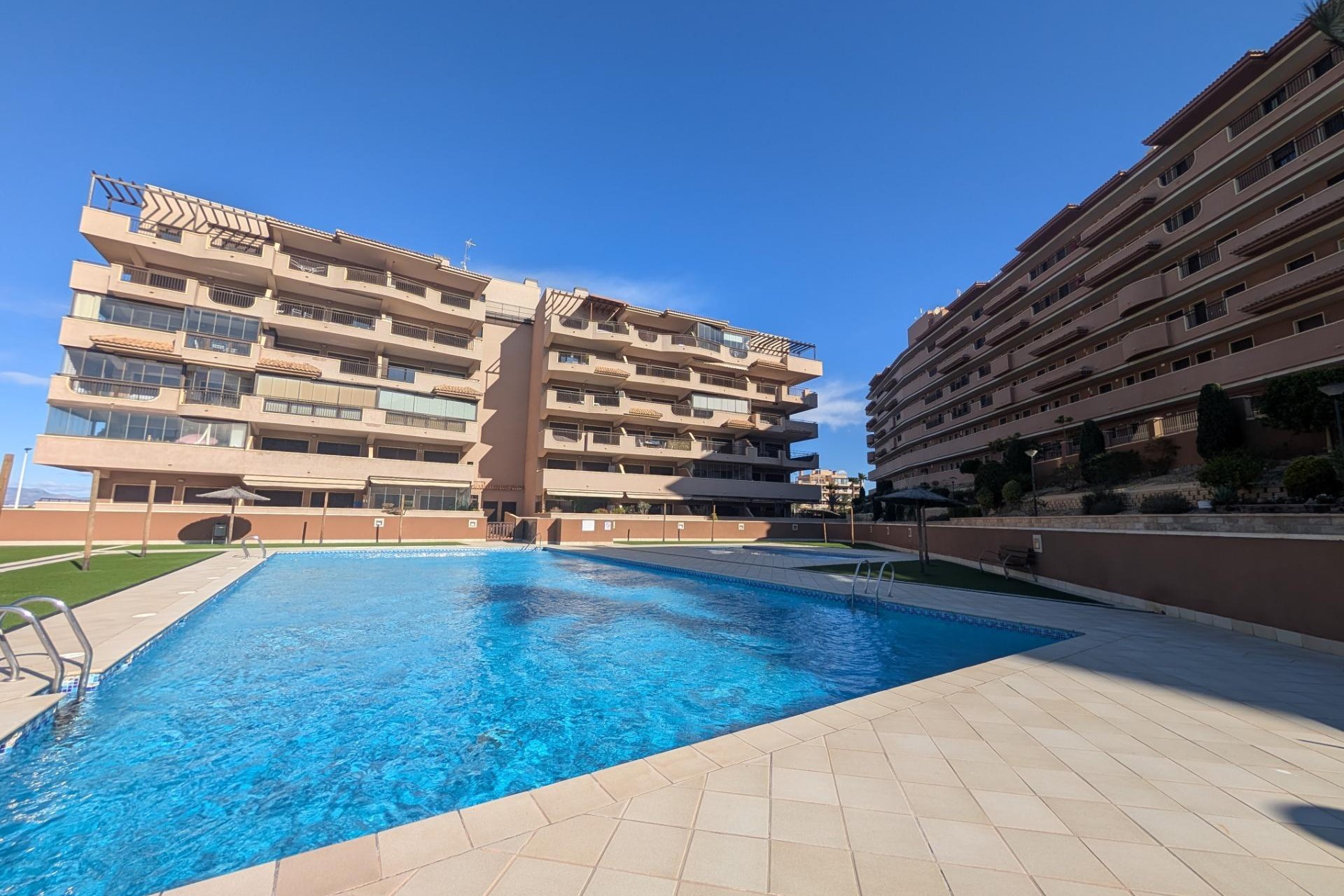 Resale - Apartment - Arenales del Sol