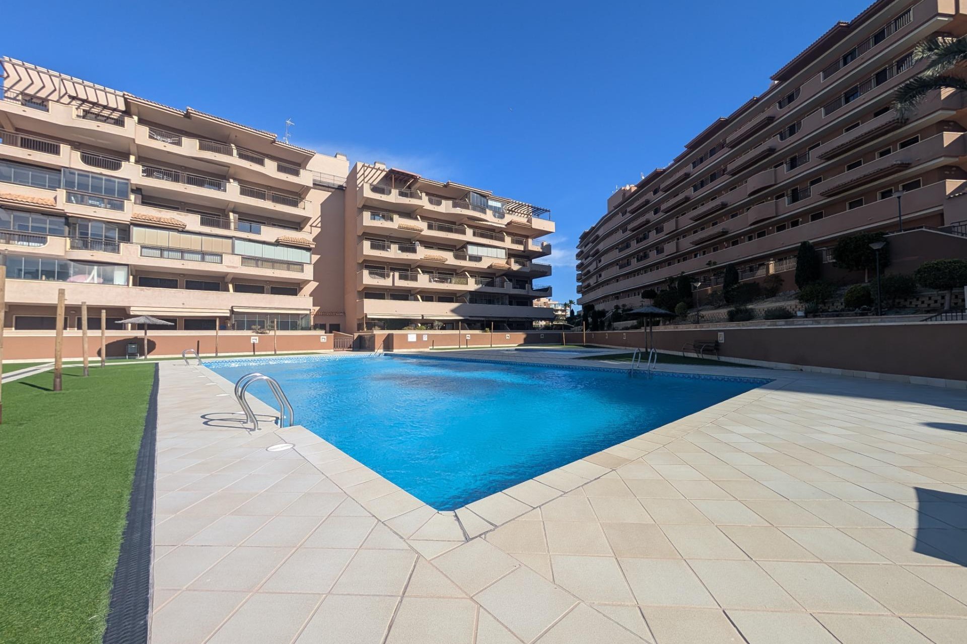 Resale - Apartment - Arenales del Sol