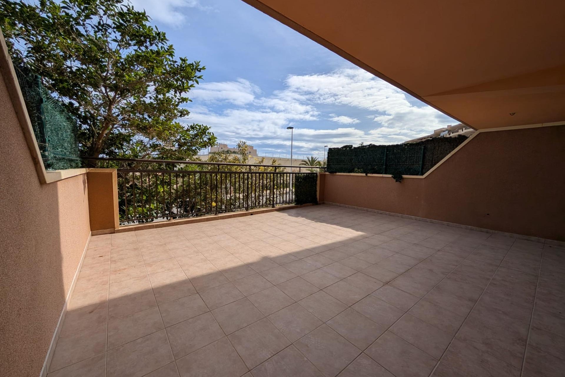 Resale - Apartment - Arenales del Sol
