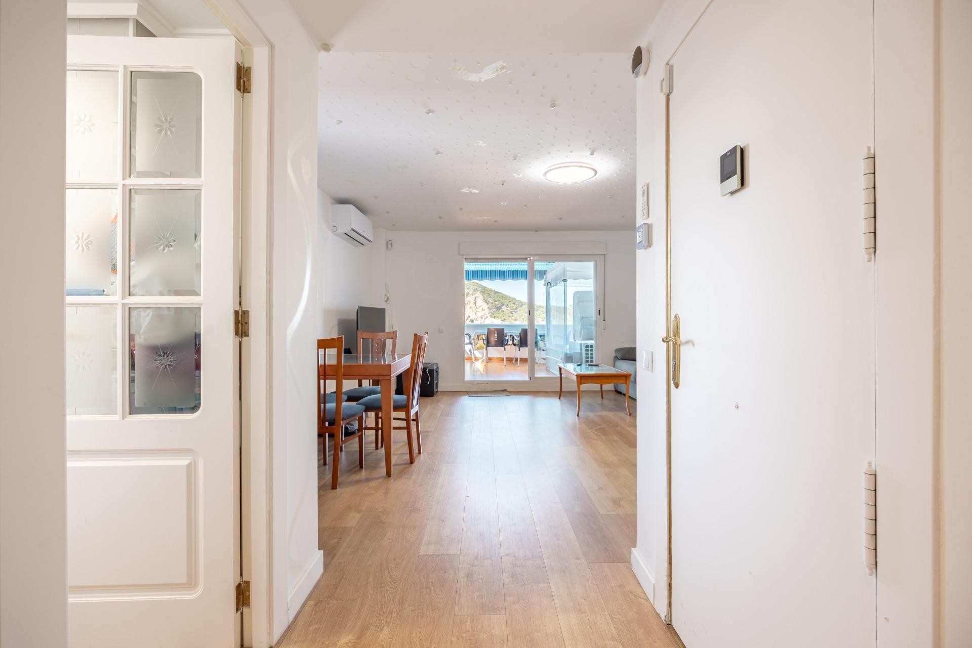 Resale - Apartment - Benidorm - Cala de Benidorm