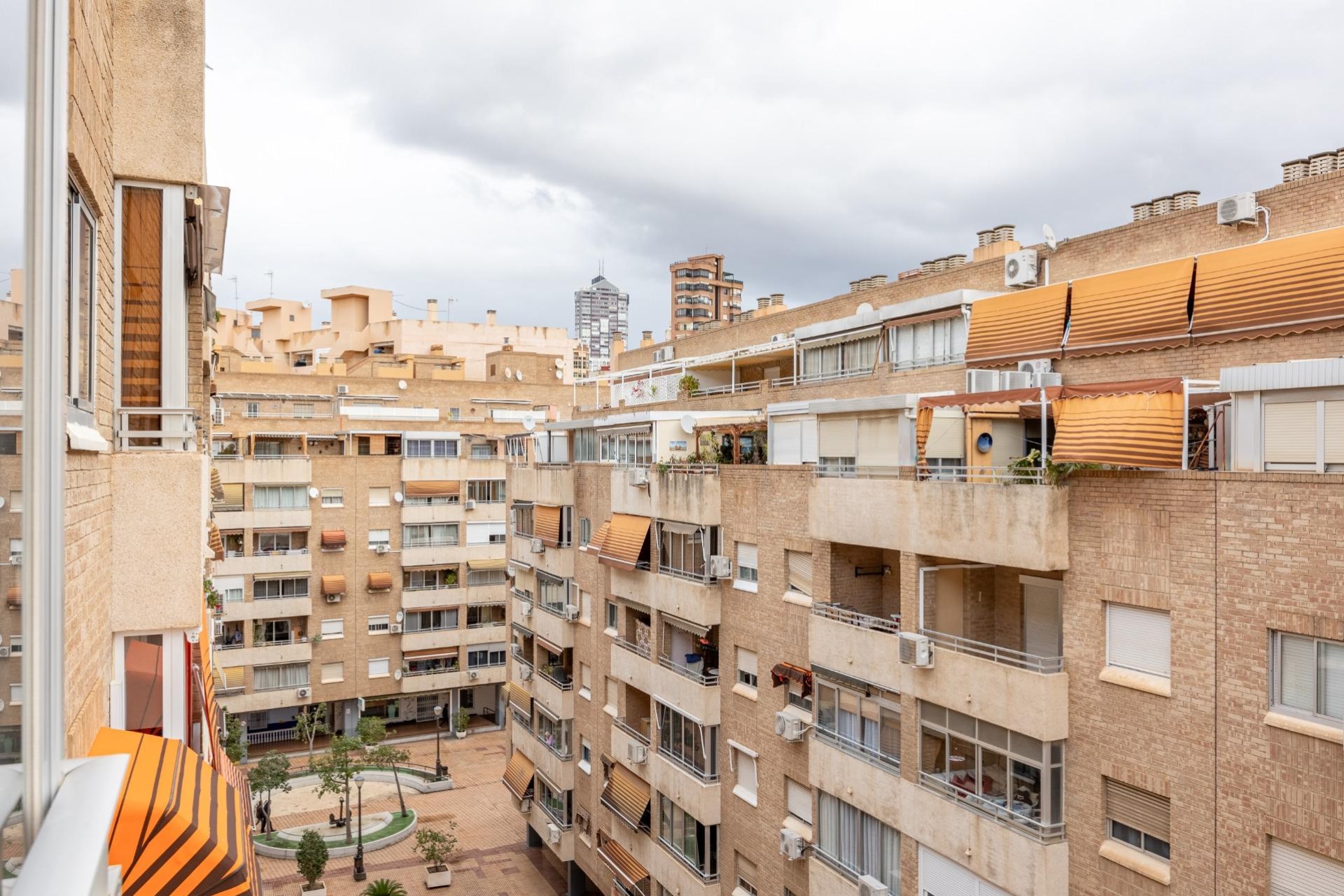 Resale - Apartment - Benidorm - Centro