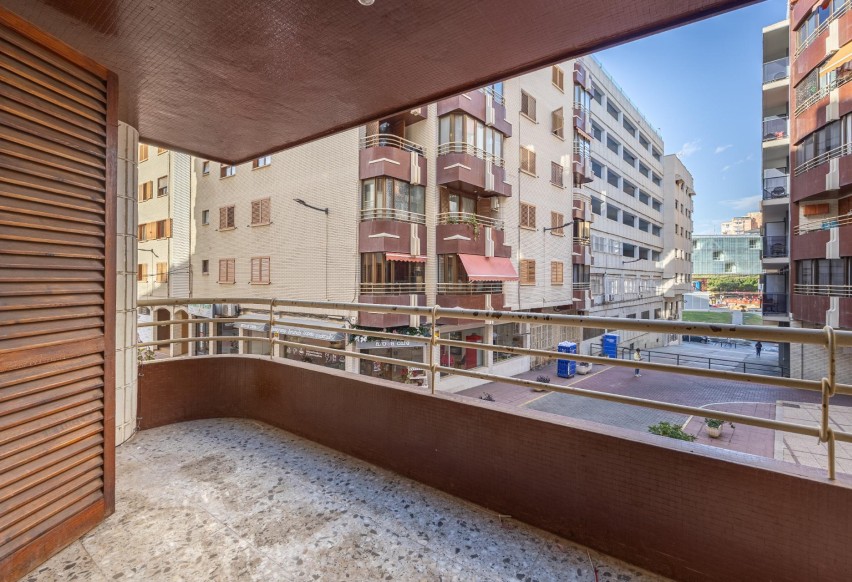 Resale - Apartment - Benidorm - Centro