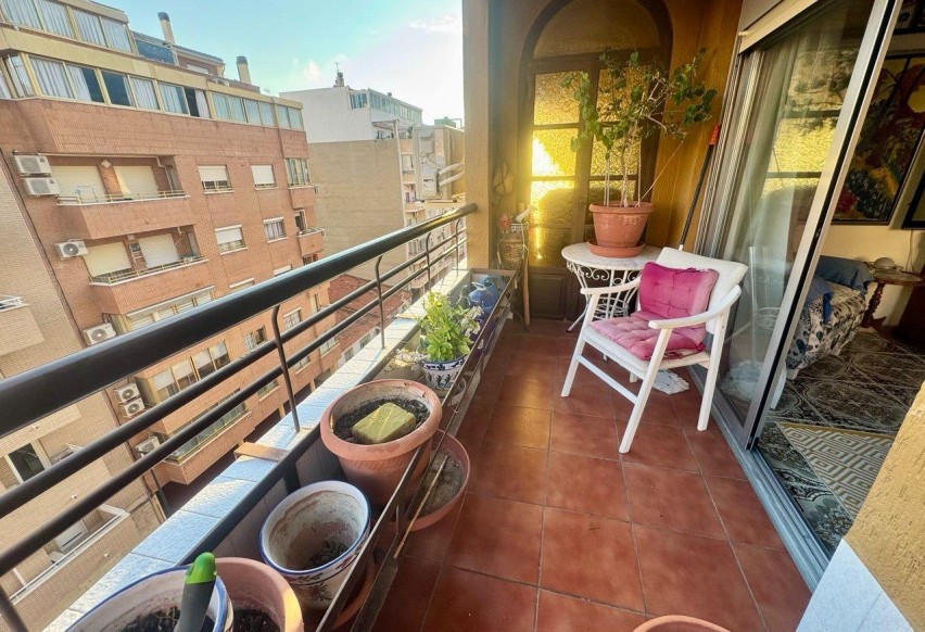 Resale - Apartment - Benidorm - Pueblo Poniente
