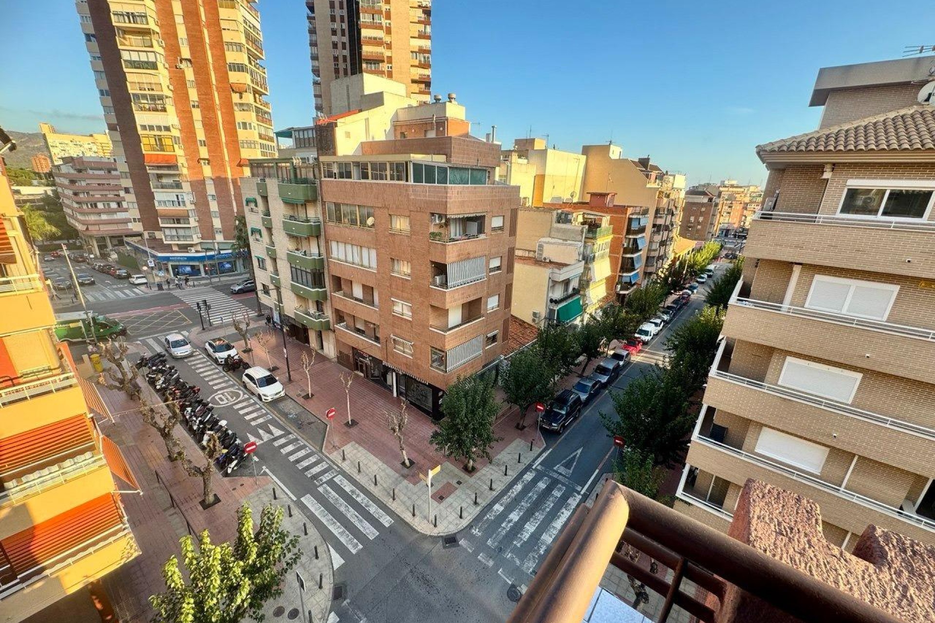 Resale - Apartment - Benidorm - Pueblo Poniente