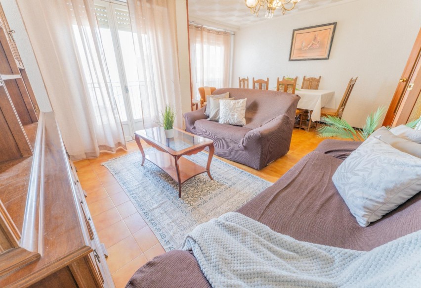 Resale - Apartment - Elche - Altabix