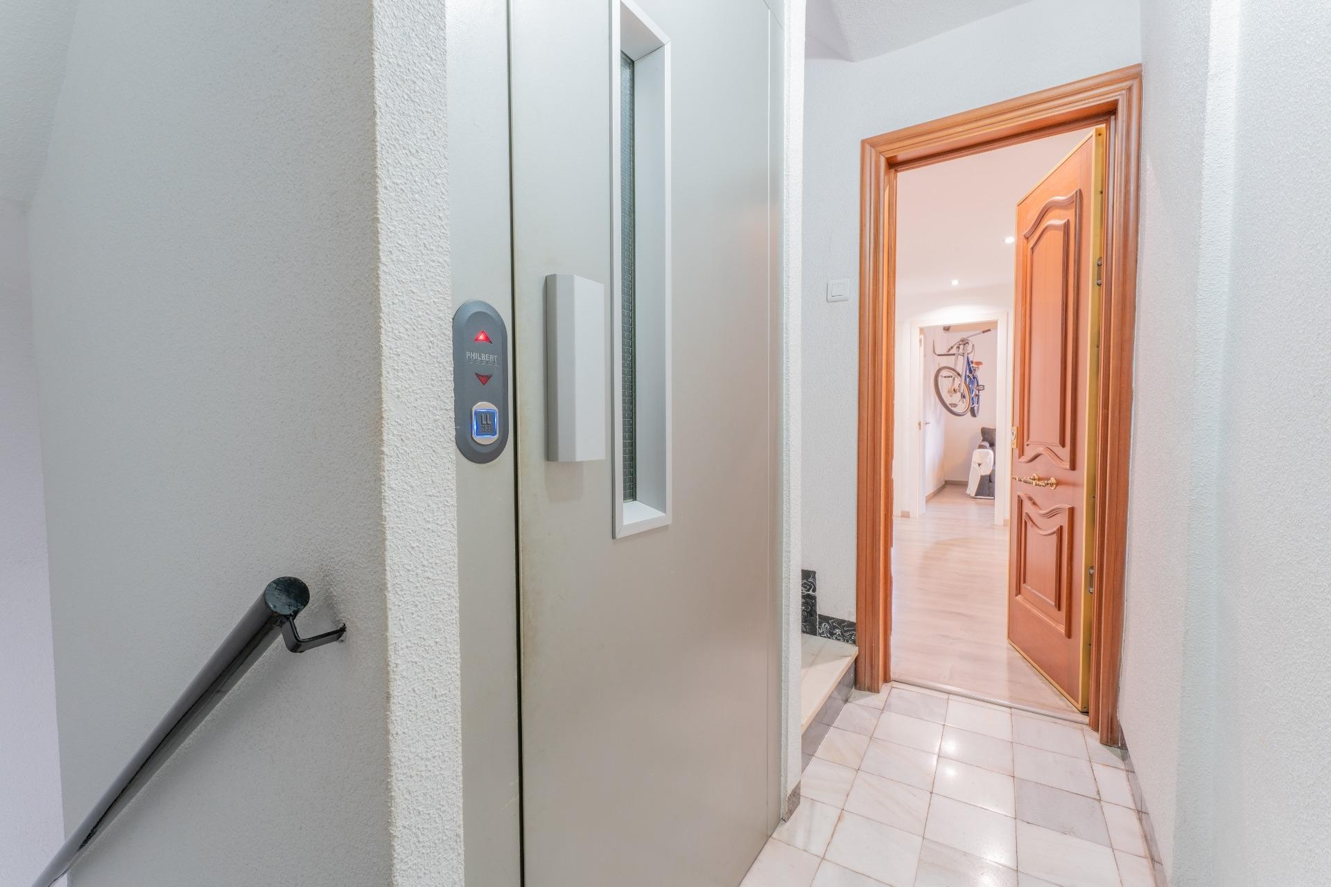 Resale - Apartment - Elche - Carrus