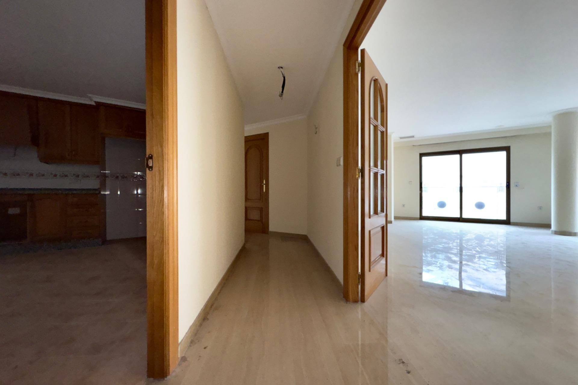 Resale - Apartment - Elche - Center