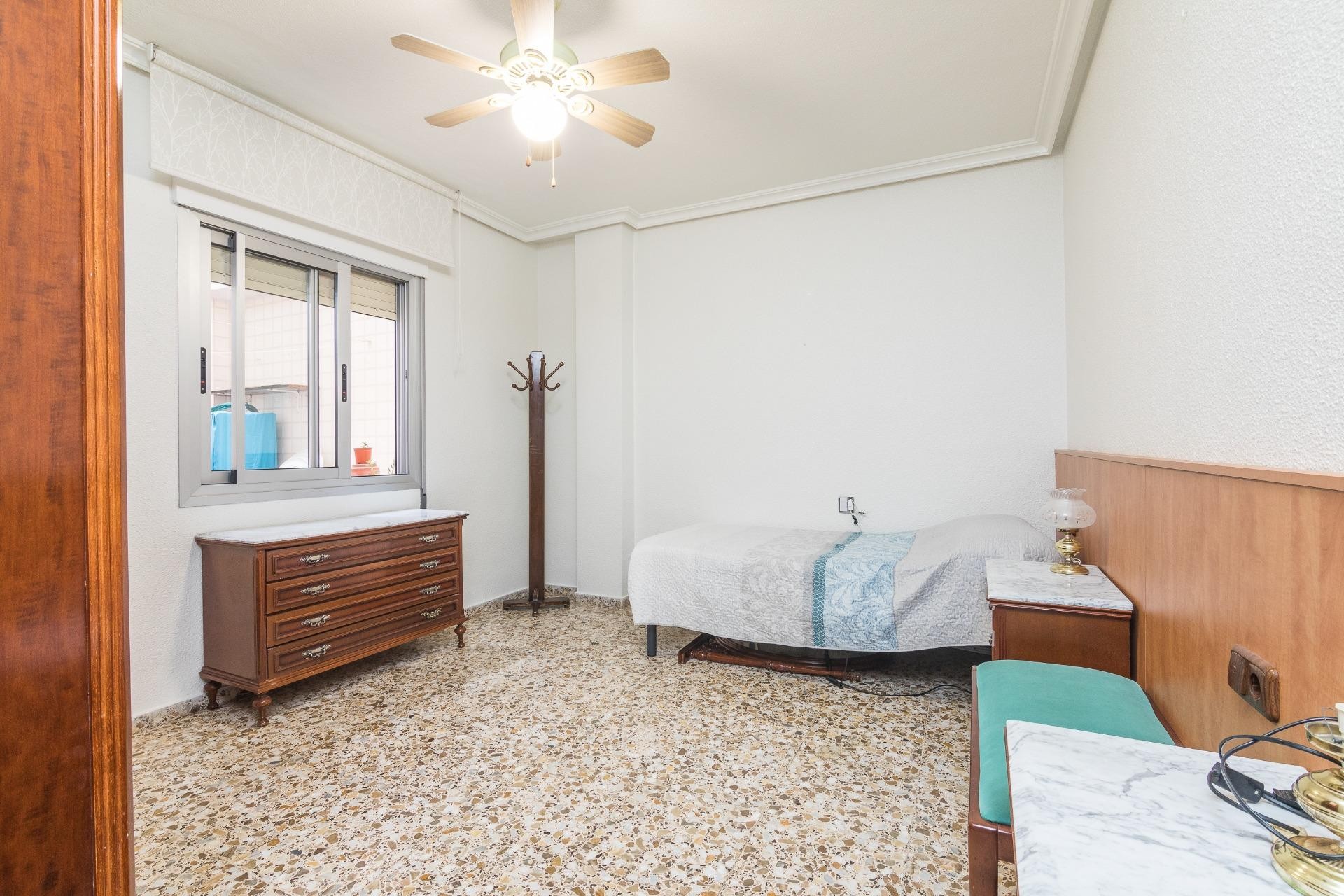 Resale - Apartment - Elche - Corazon de Jesus