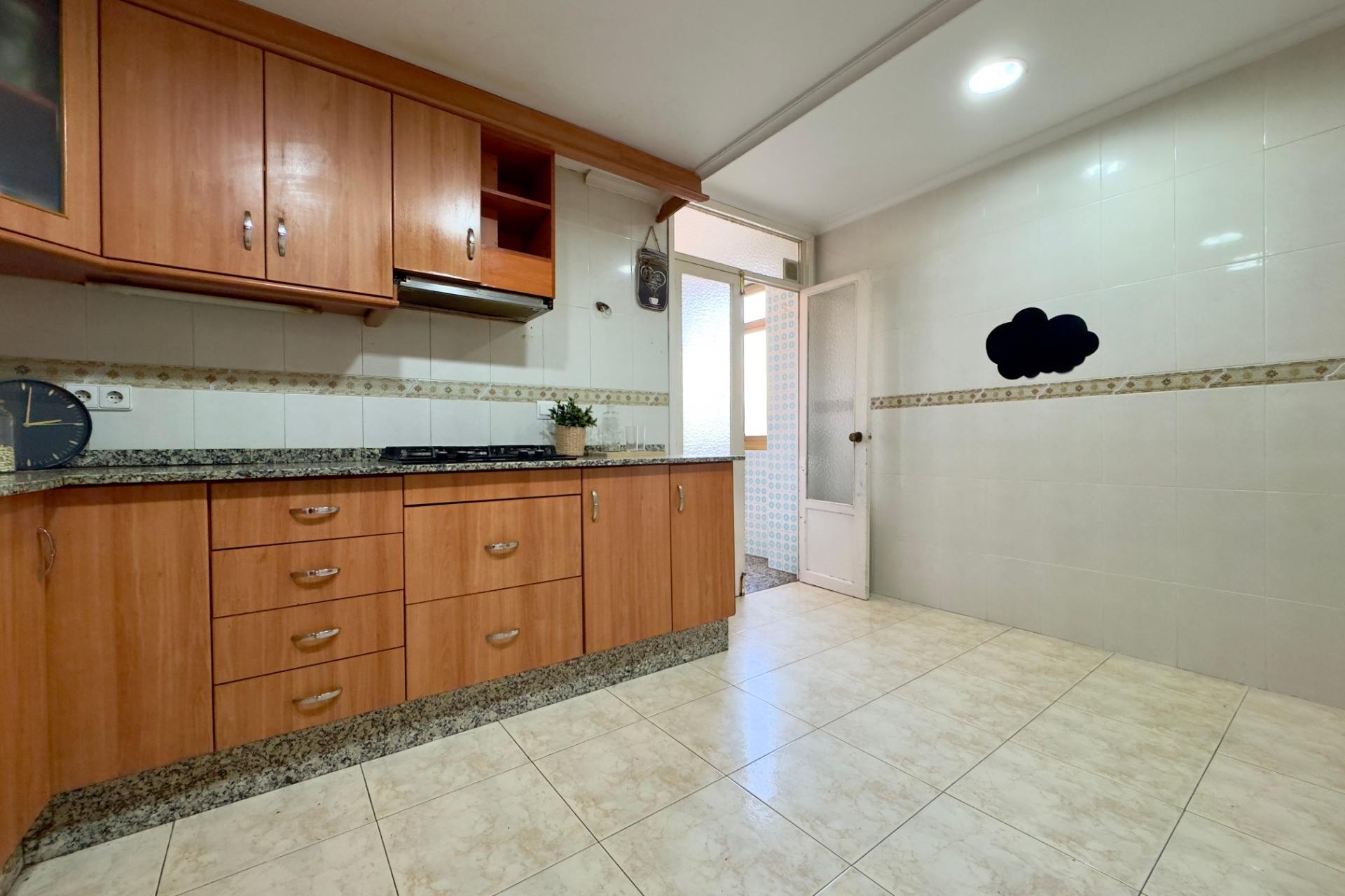 Resale - Apartment - Elche - Corazon de Jesus