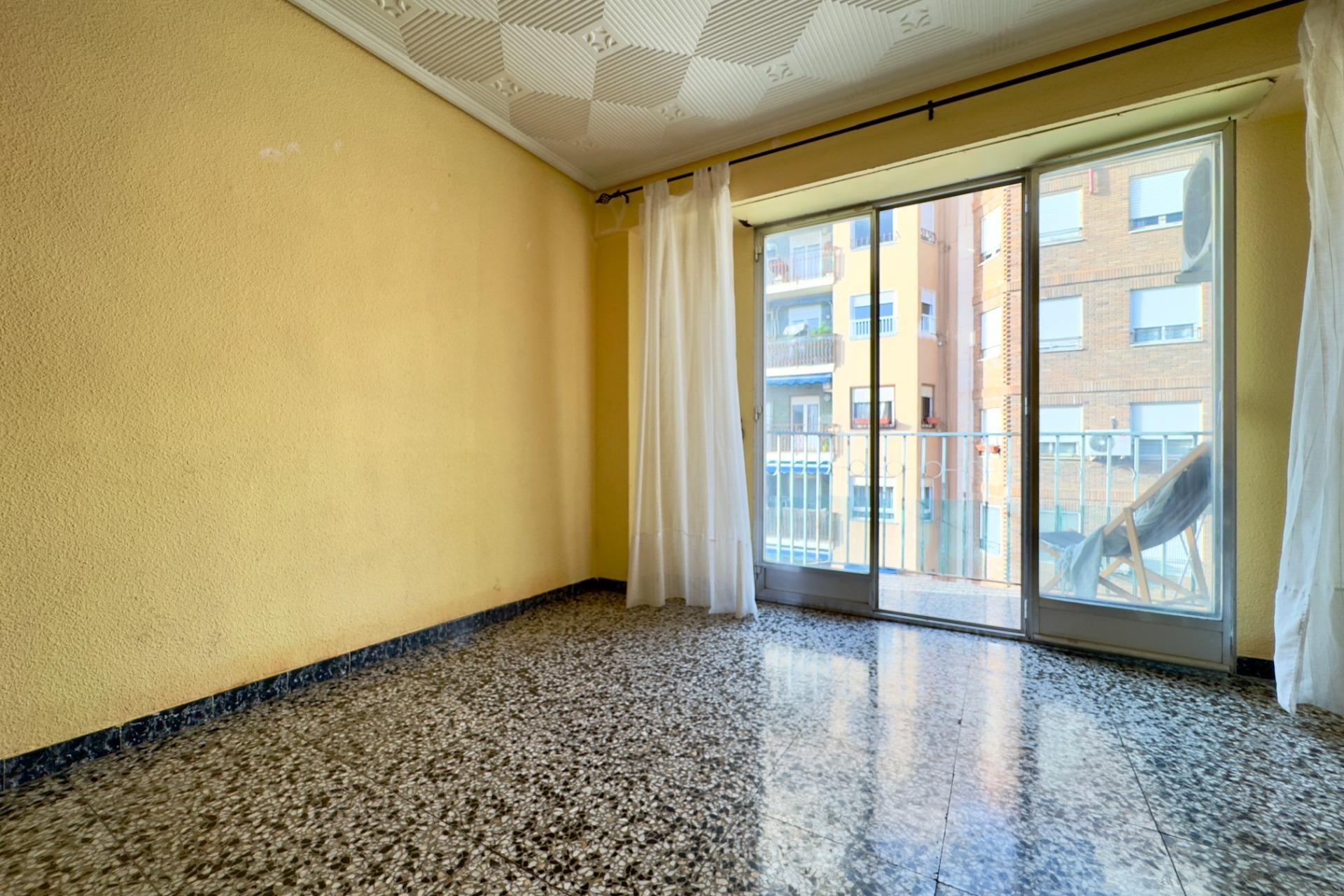 Resale - Apartment - Elche - Corazon de Jesus