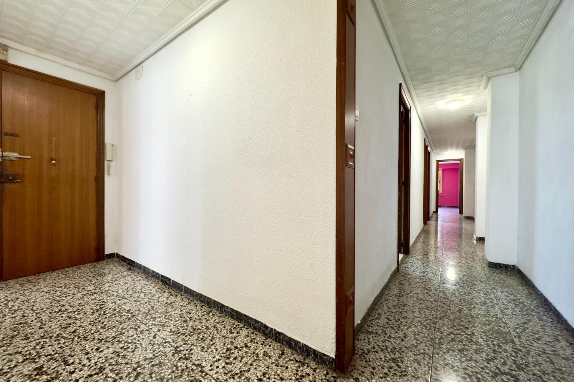 Resale - Apartment - Elche - Corazon de Jesus