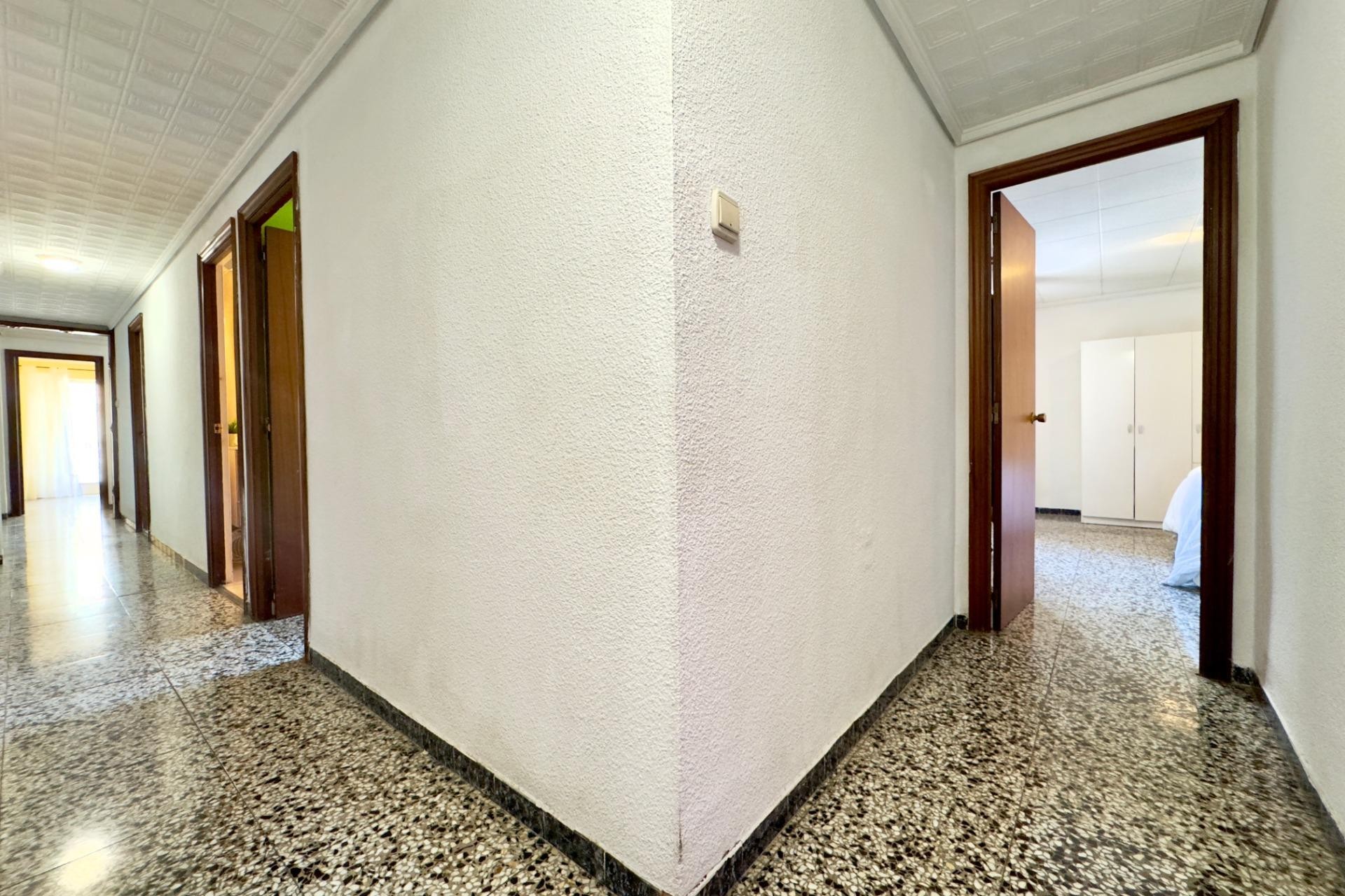 Resale - Apartment - Elche - Corazon de Jesus