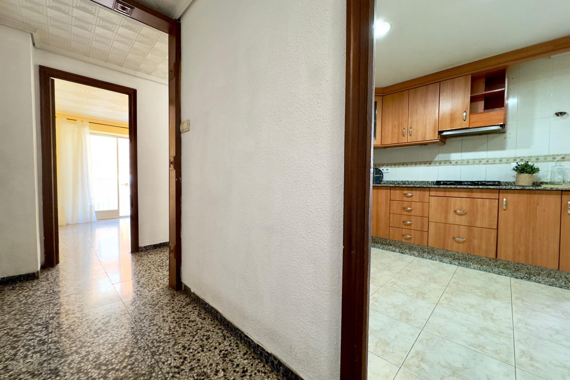 Resale - Apartment - Elche - Corazon de Jesus