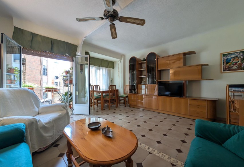 Resale - Apartment - Elche - Plaza Crevillente-Juzgados