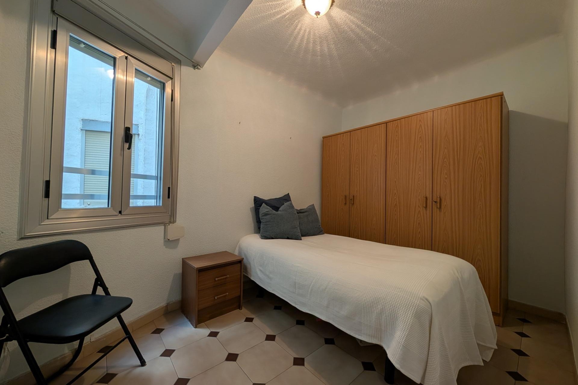 Resale - Apartment - Elche - Plaza Crevillente-Juzgados