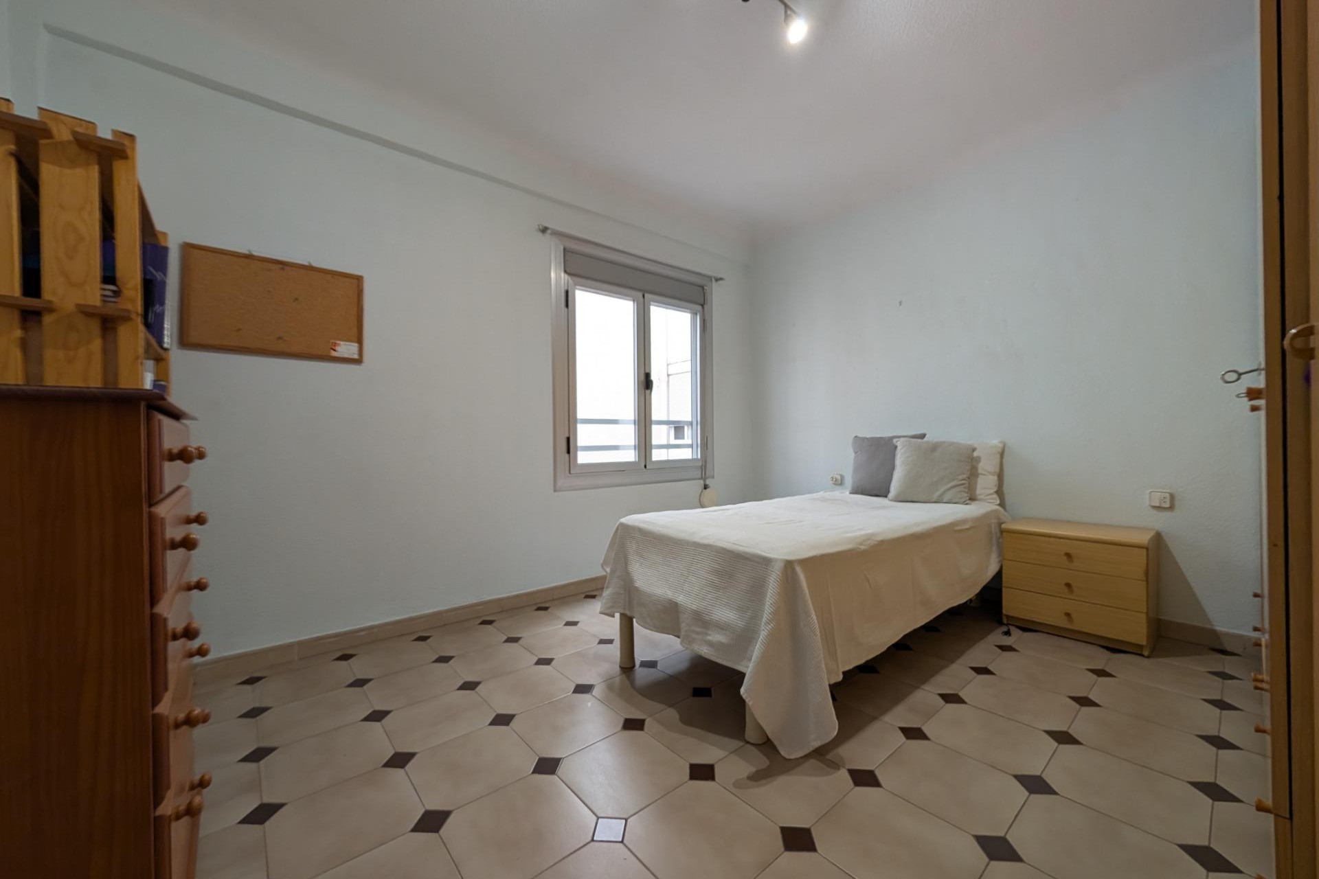 Resale - Apartment - Elche - Plaza Crevillente-Juzgados